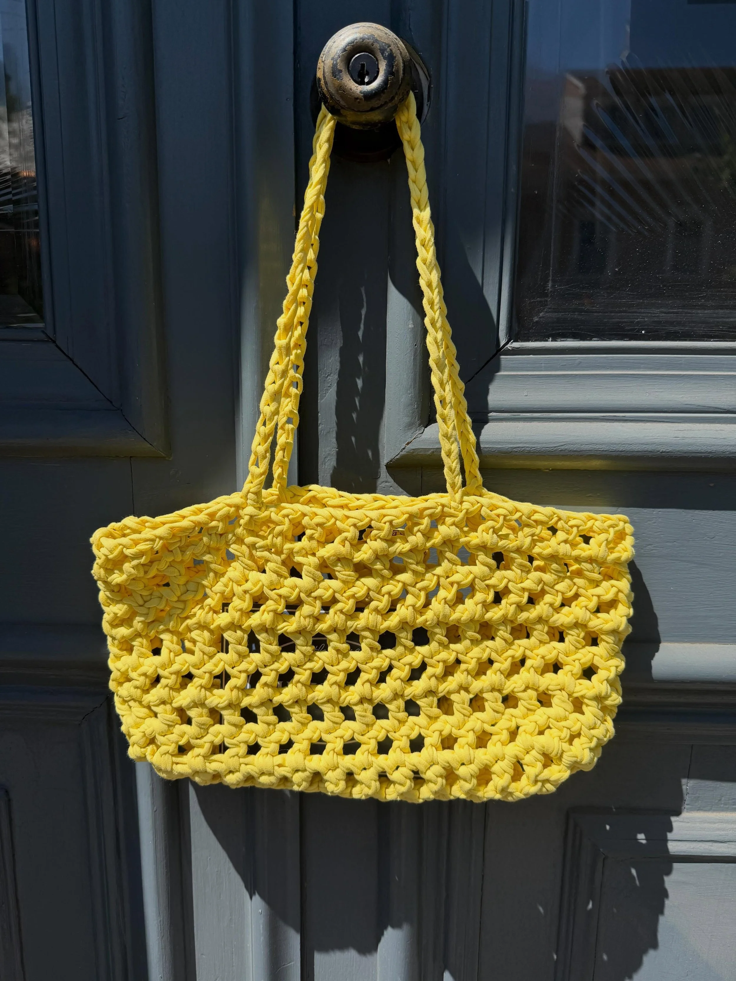 New bag alert 🚨 The Maisy available now in Medium and Large 💛