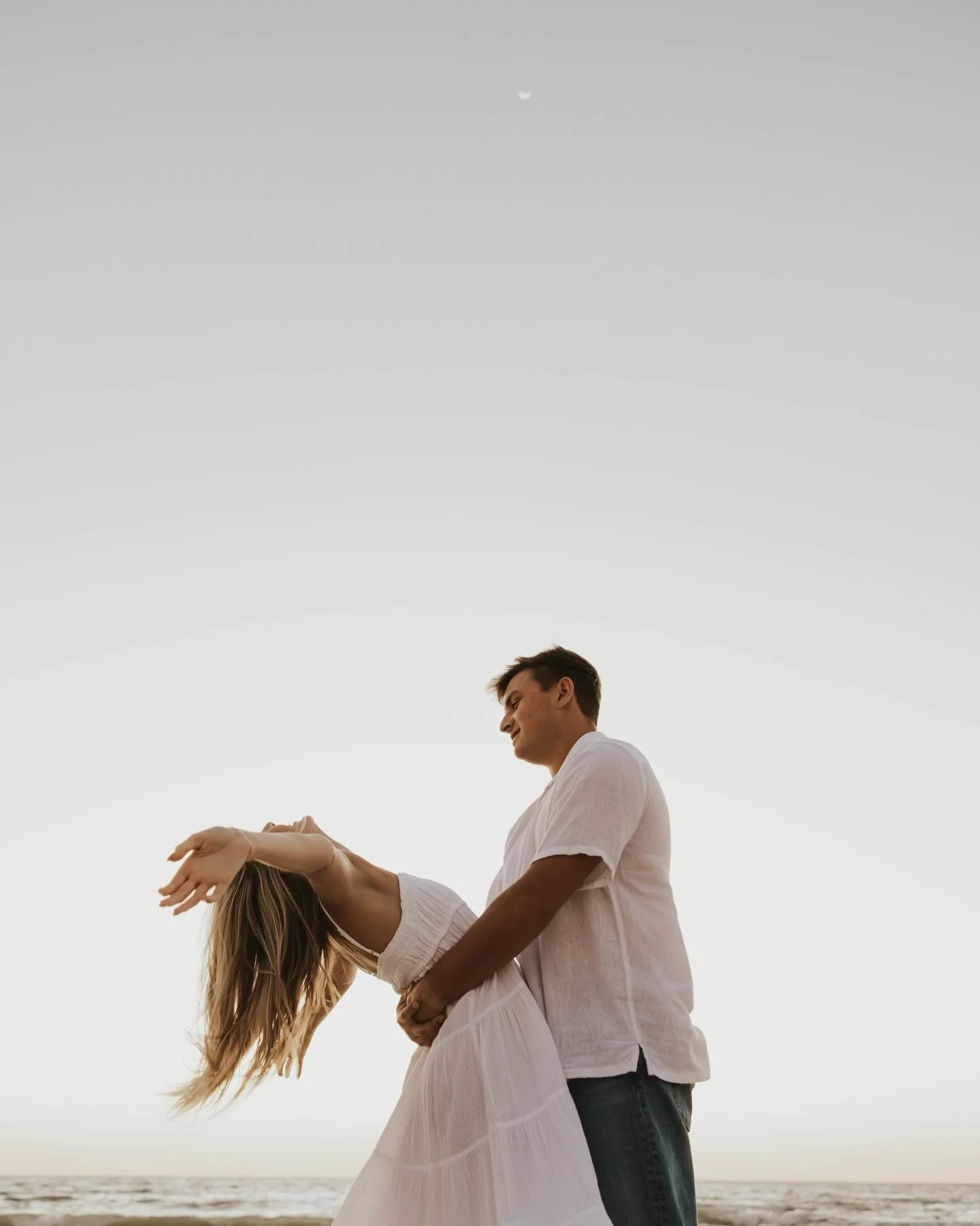 With you 🌙☁️✨🐚

//
Couples photographer, wedding photographer, destination wedding, Naples photographer, beach photoshoot, couples photos, couples session, couples beach photos, pose ideas, cinematic photos, sunset photos, golden hour, beach, naple