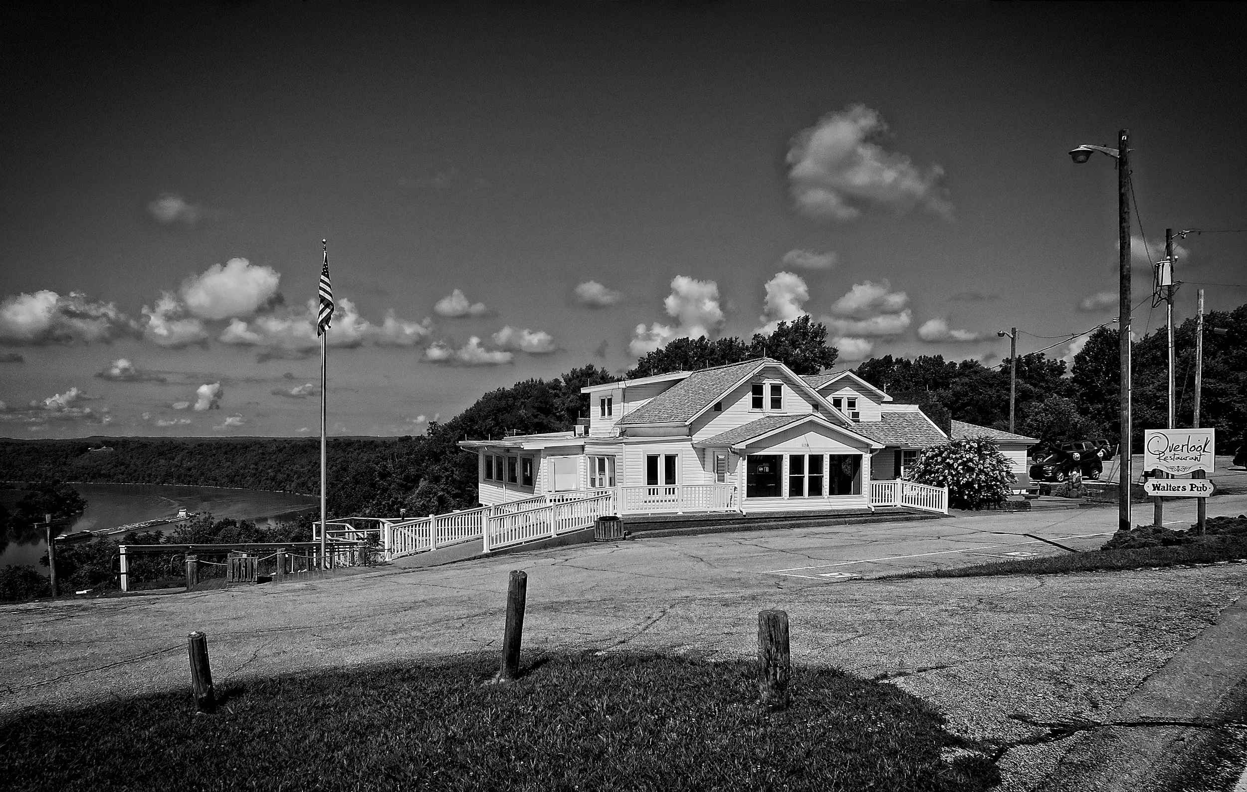 Overlook Restaurant