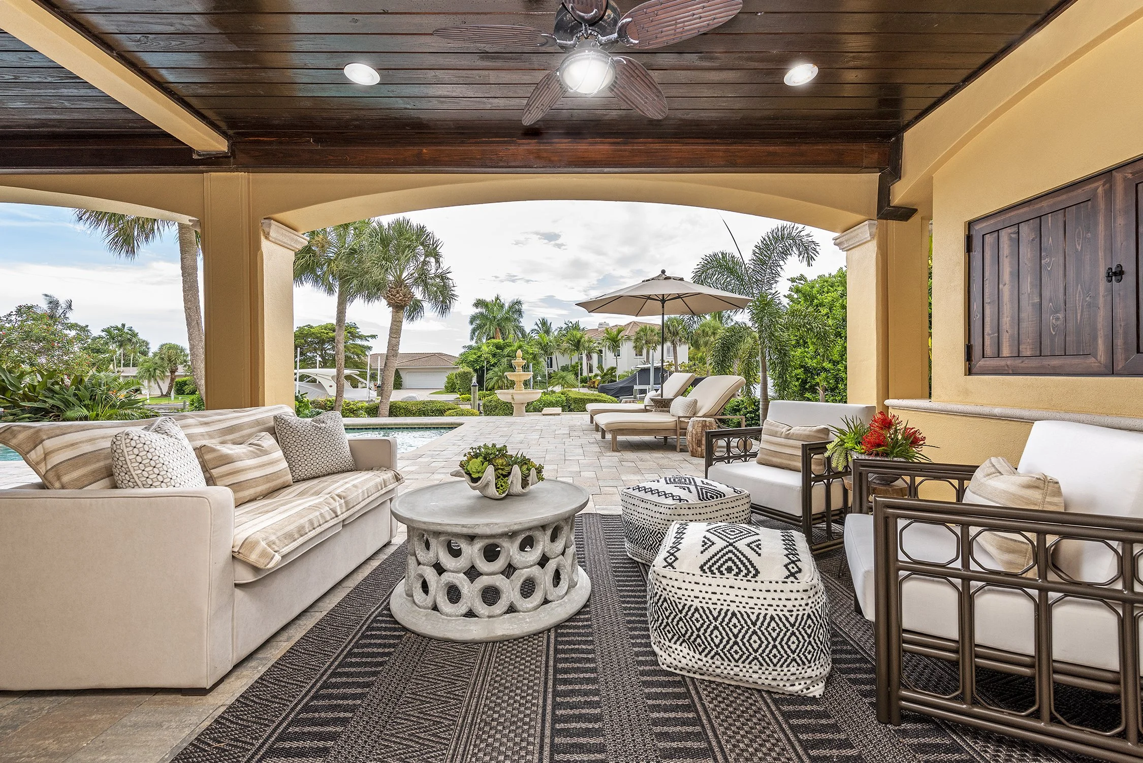 Collins Interiors - Baywood Dr-1 2 web.jpg