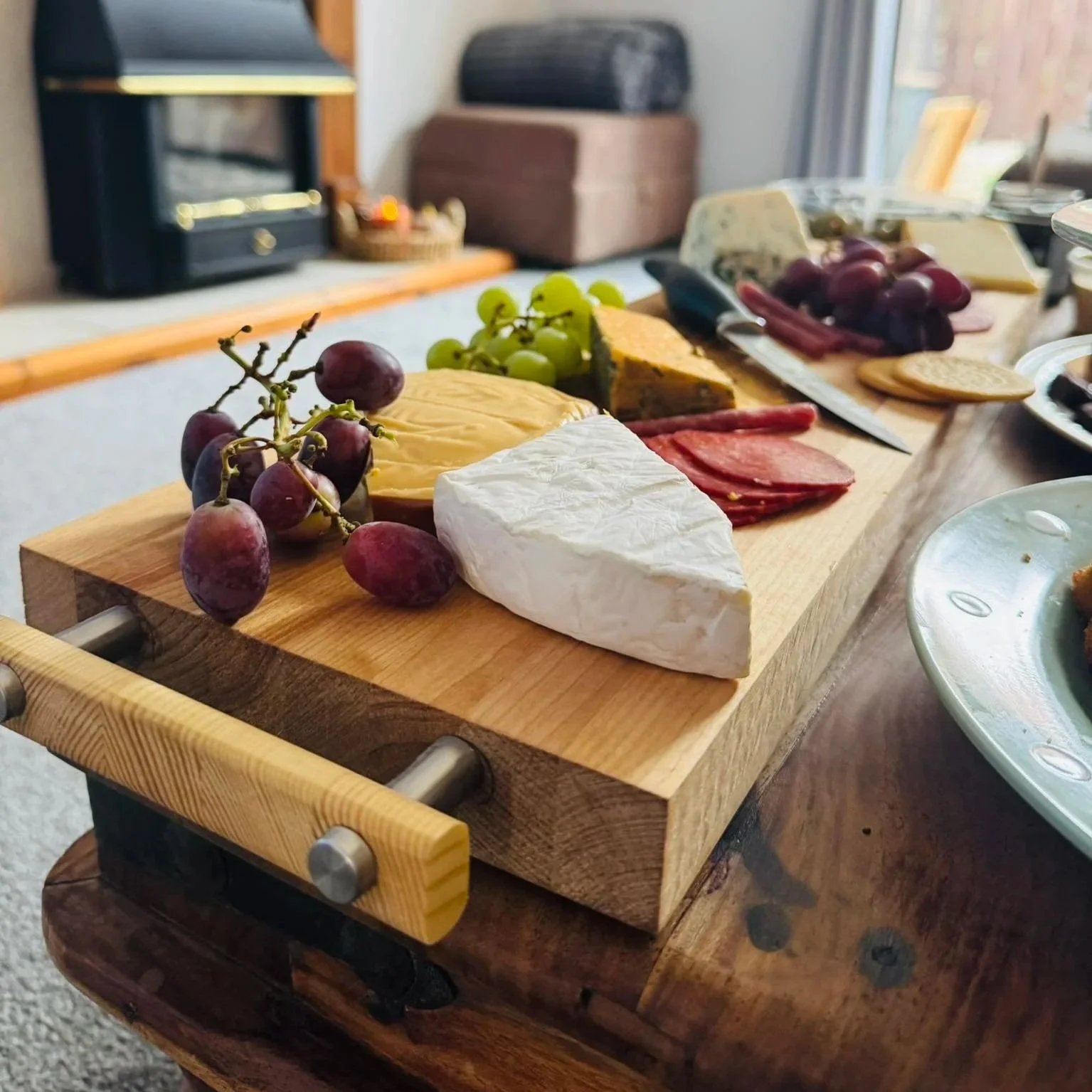 Handmade Hardwood Cheeseboard with Handles