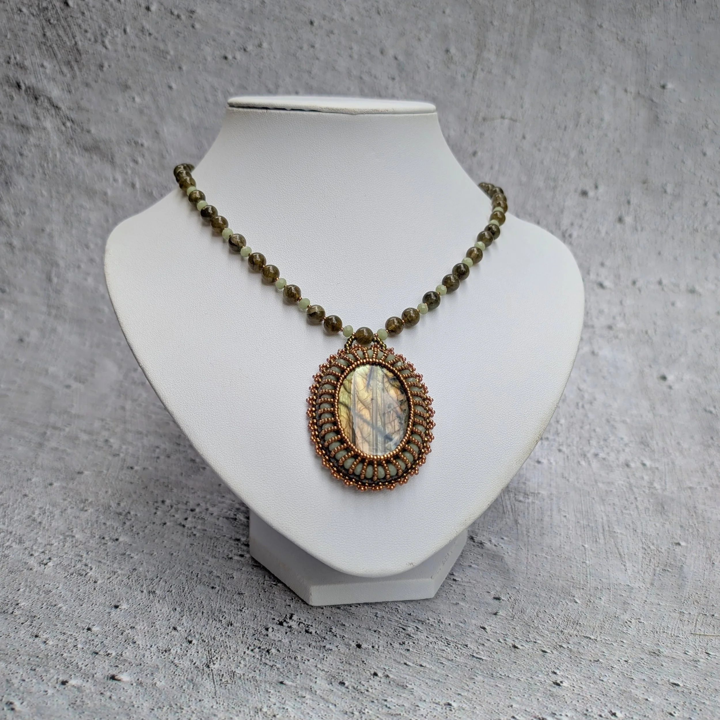 Green labradorite necklace