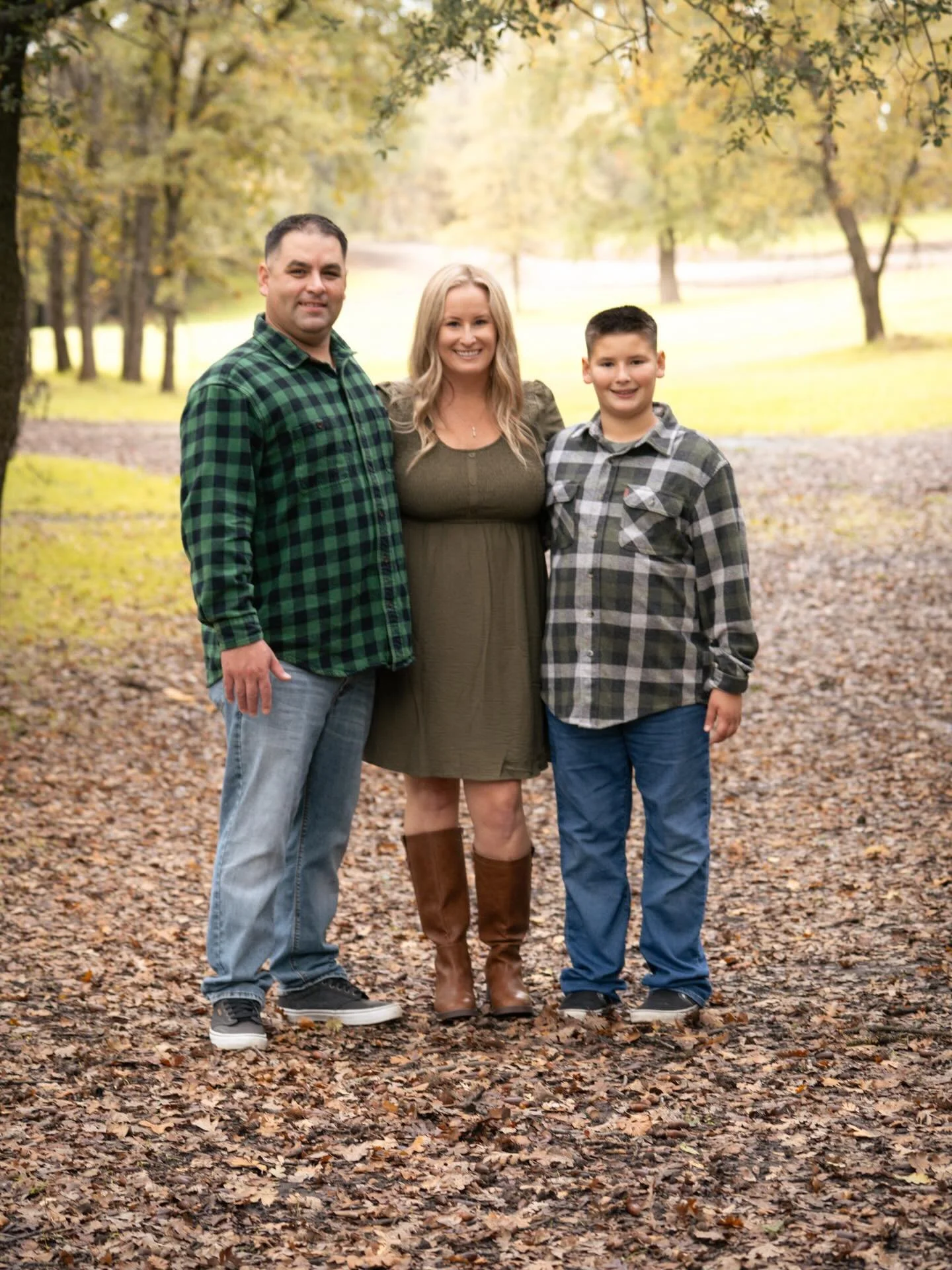 Great family! Great colors! Great lighting! All the Great