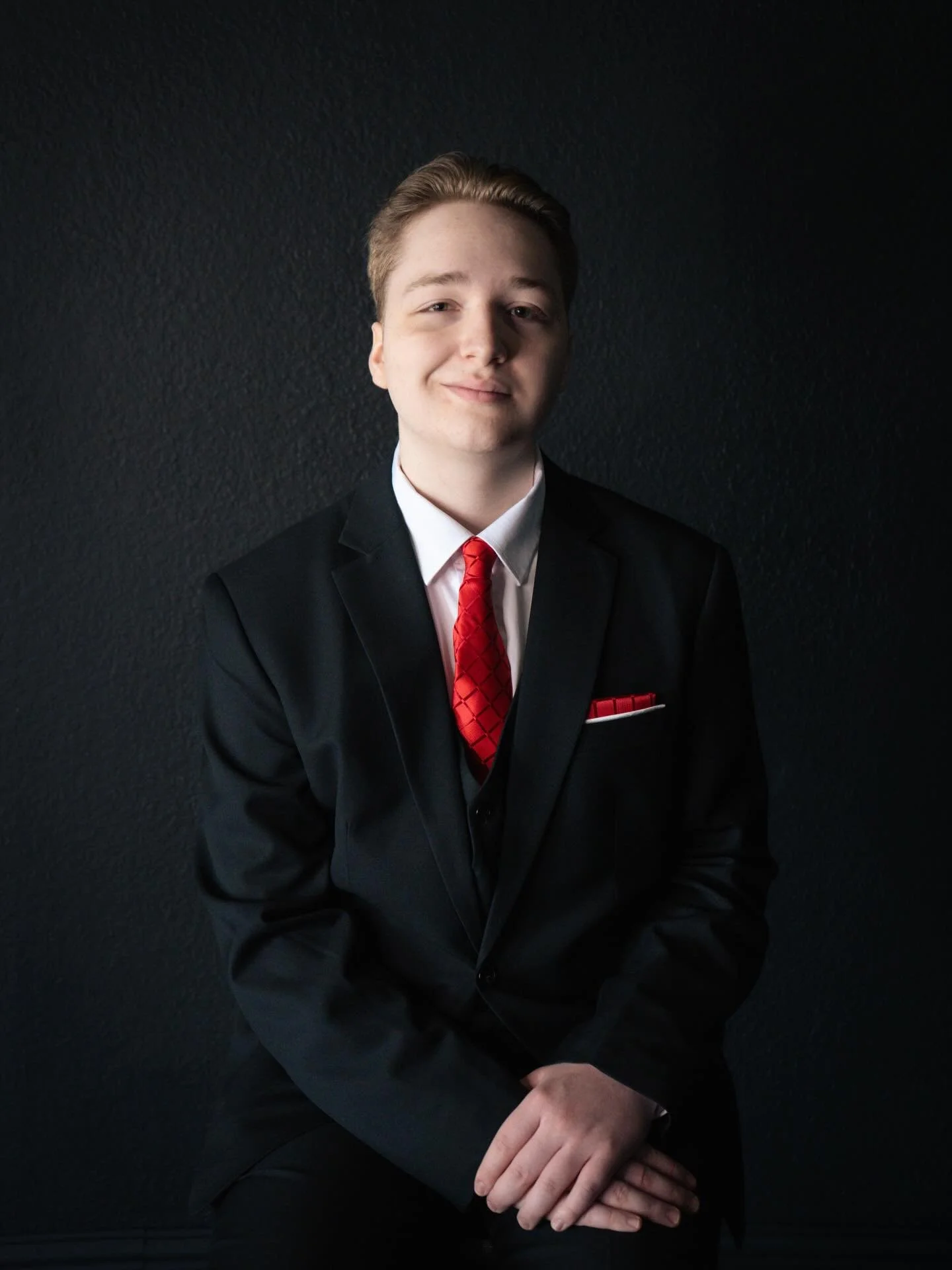 Indoor senior pic session 📸 #senior #pic #roseville