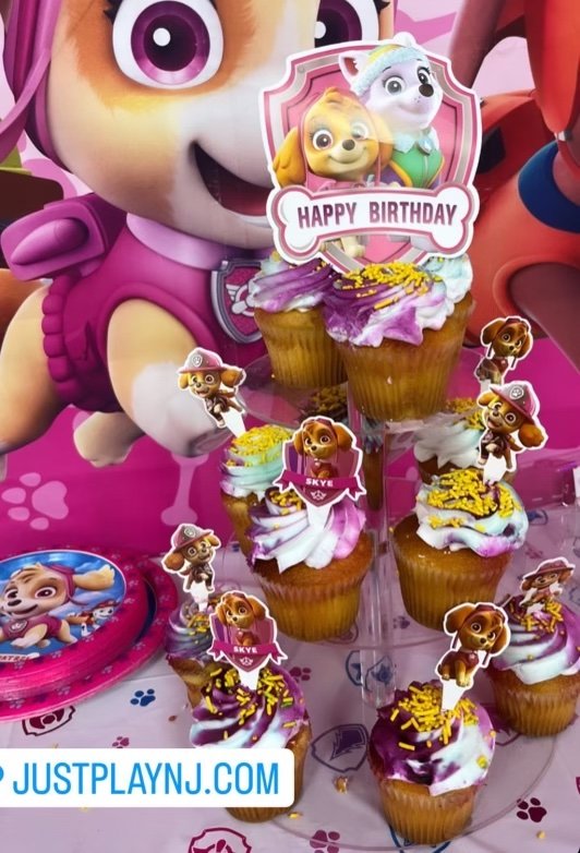 (Extras) - Cupcake Tower w/ Topper