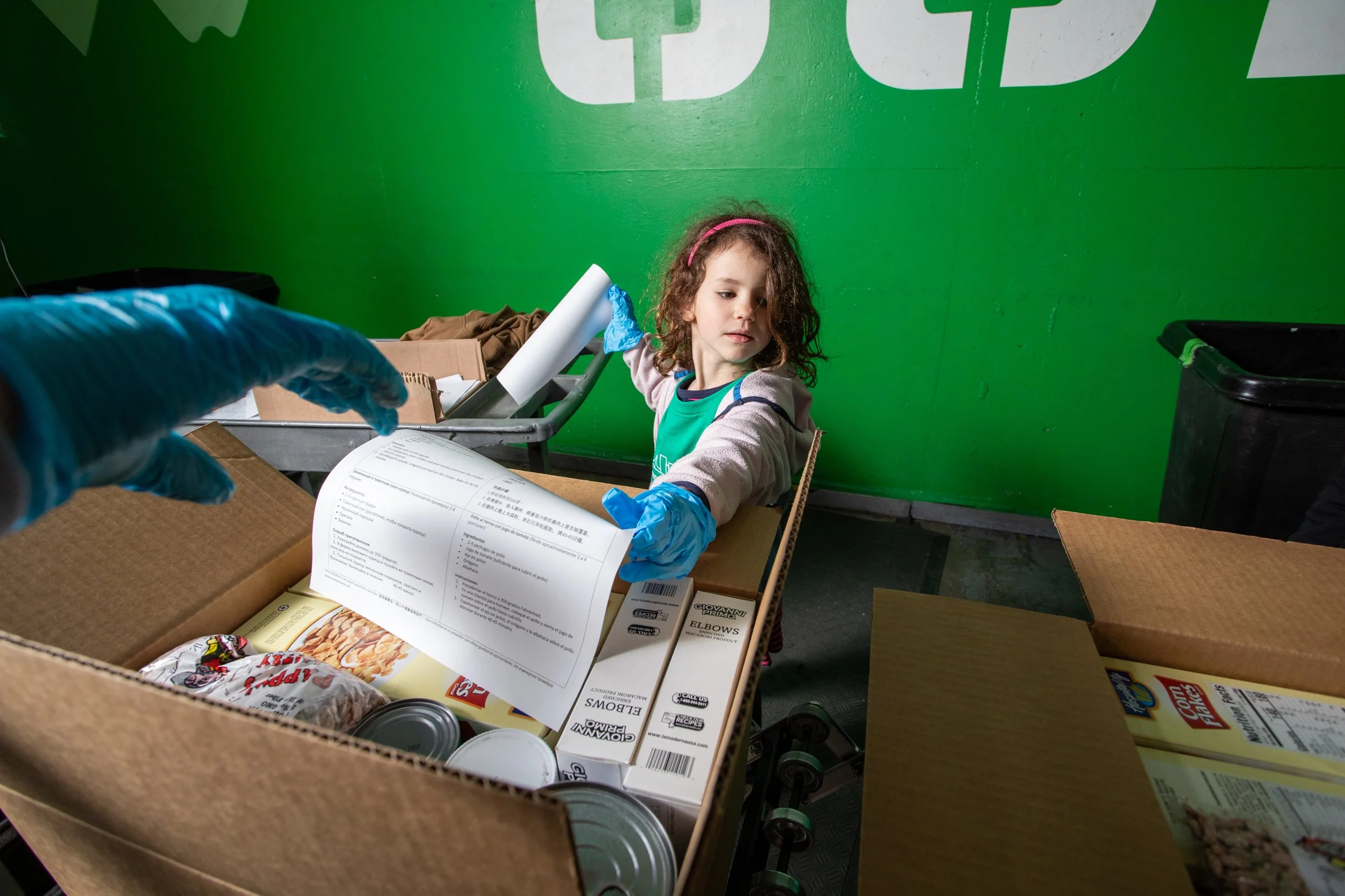 sf-day-community-041125-foodbank-edits-018.jpg