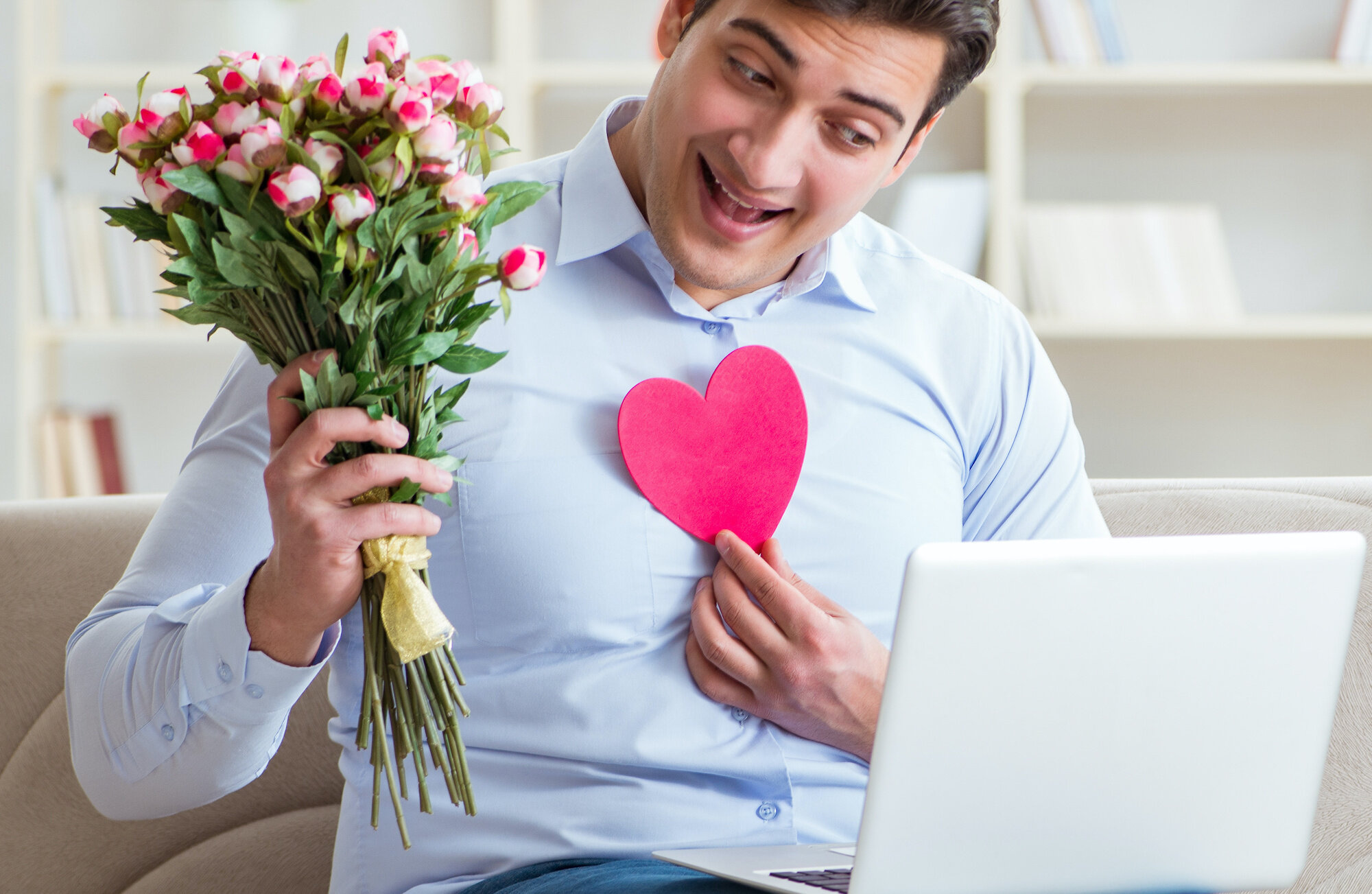 How to Avoid Getting Cat-Phished this Valentine's Day