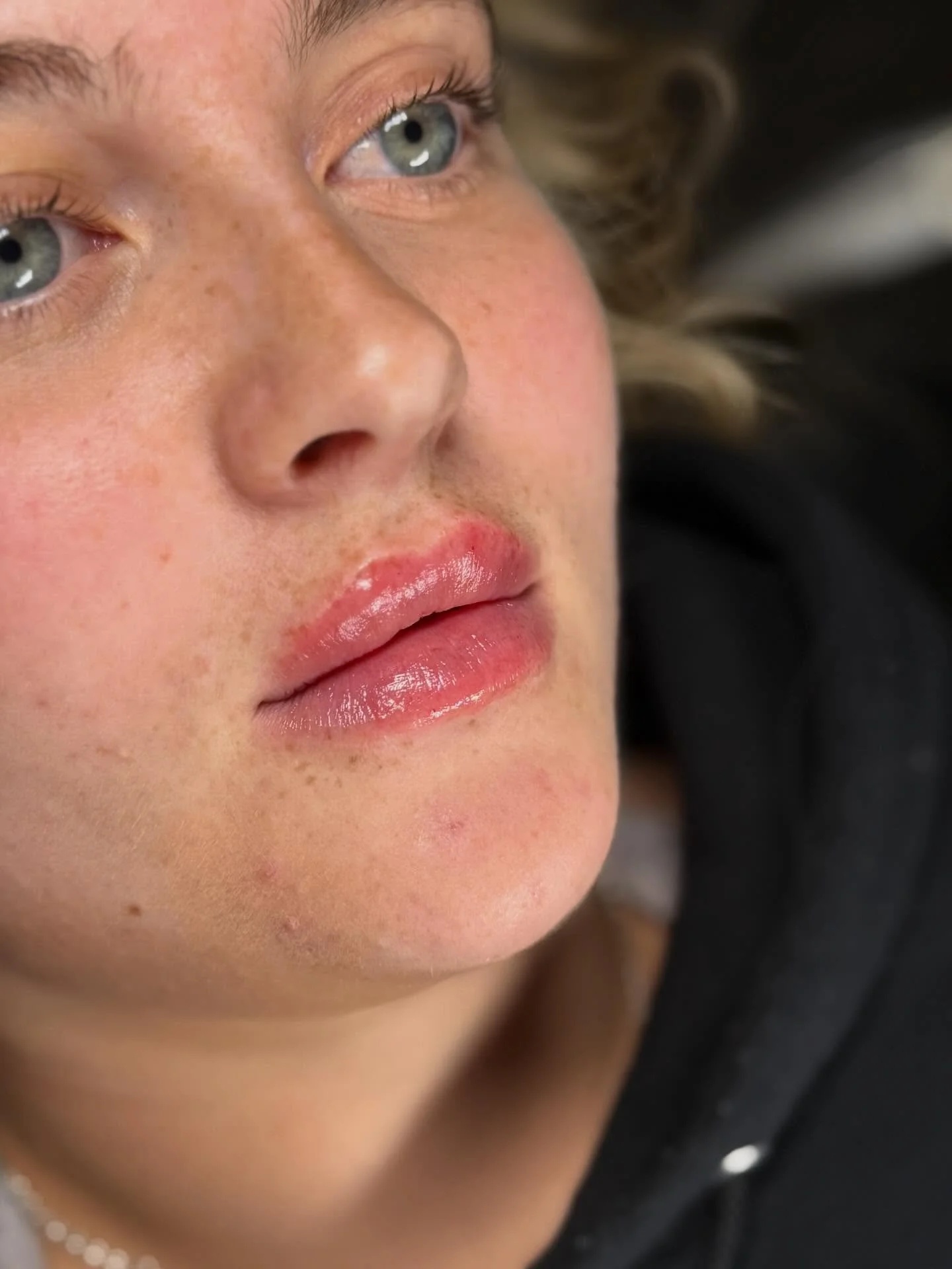 A little before and after.for you babes 💁🏻&zwj;♀️👄