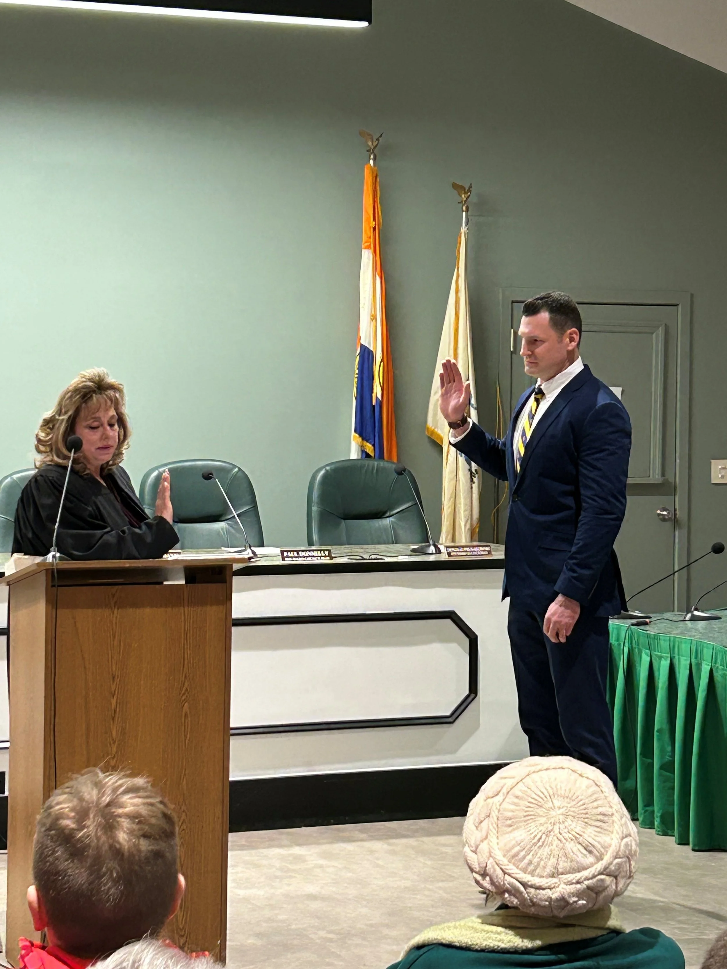 Donnelly-SwearIn-2026-01-02-02.jpg