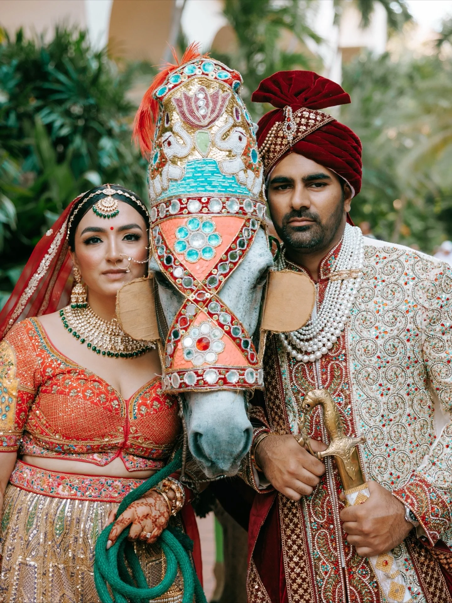 Vows wrapped in color, culture, and grace.

Akinchita + Akshar
.
.
.
.
Planning: @kiweddings 
Venue: @velasweddings 
Photographer: @kaybaconphoto 
Makeup: @c_e_salon 
Henna Artist: @lotomehndi 

#KiWeddings #KiWeddingsBride #KiWeddingsMoments #Indian
