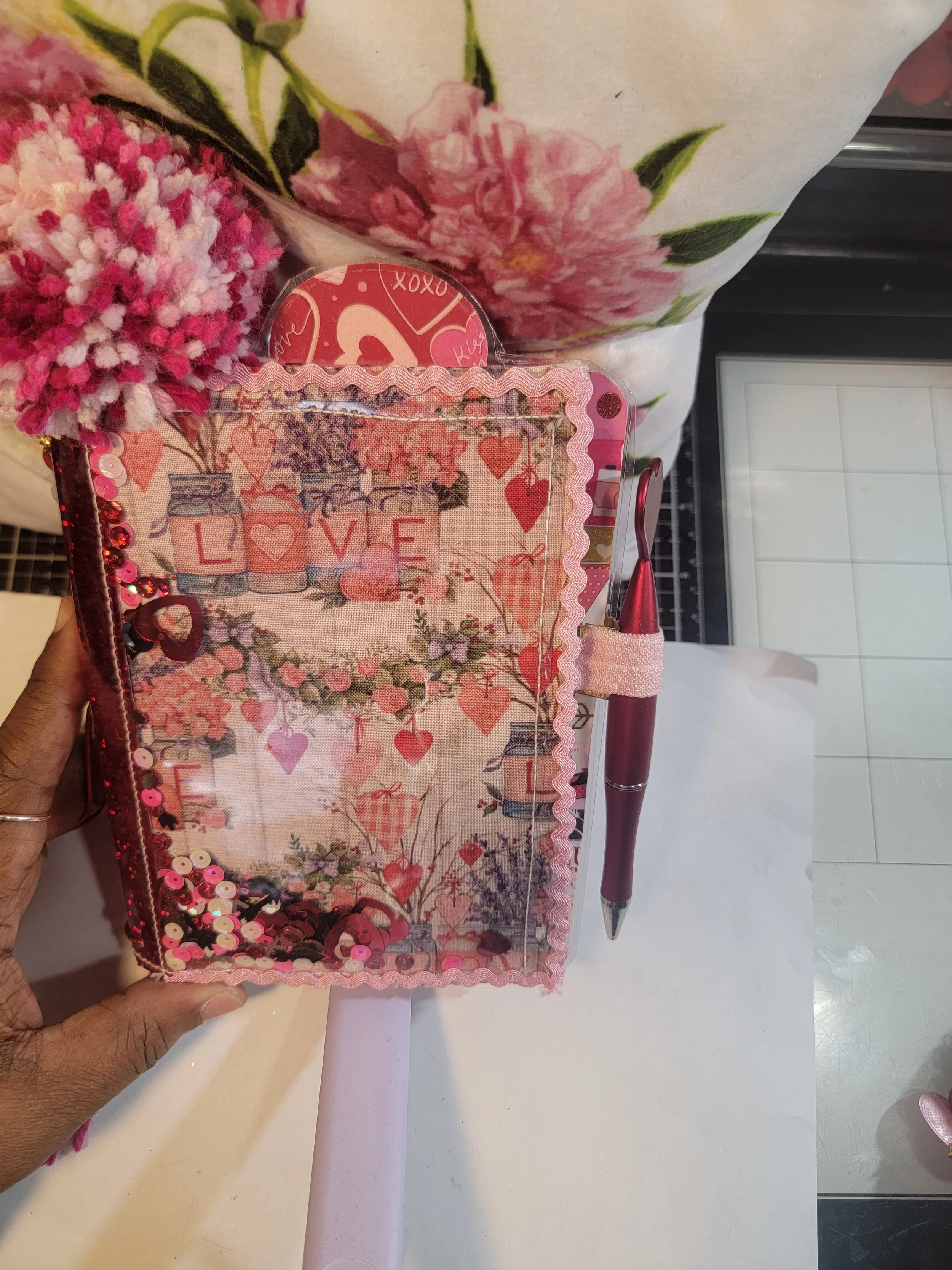 Valentine shaker planner9.jpg