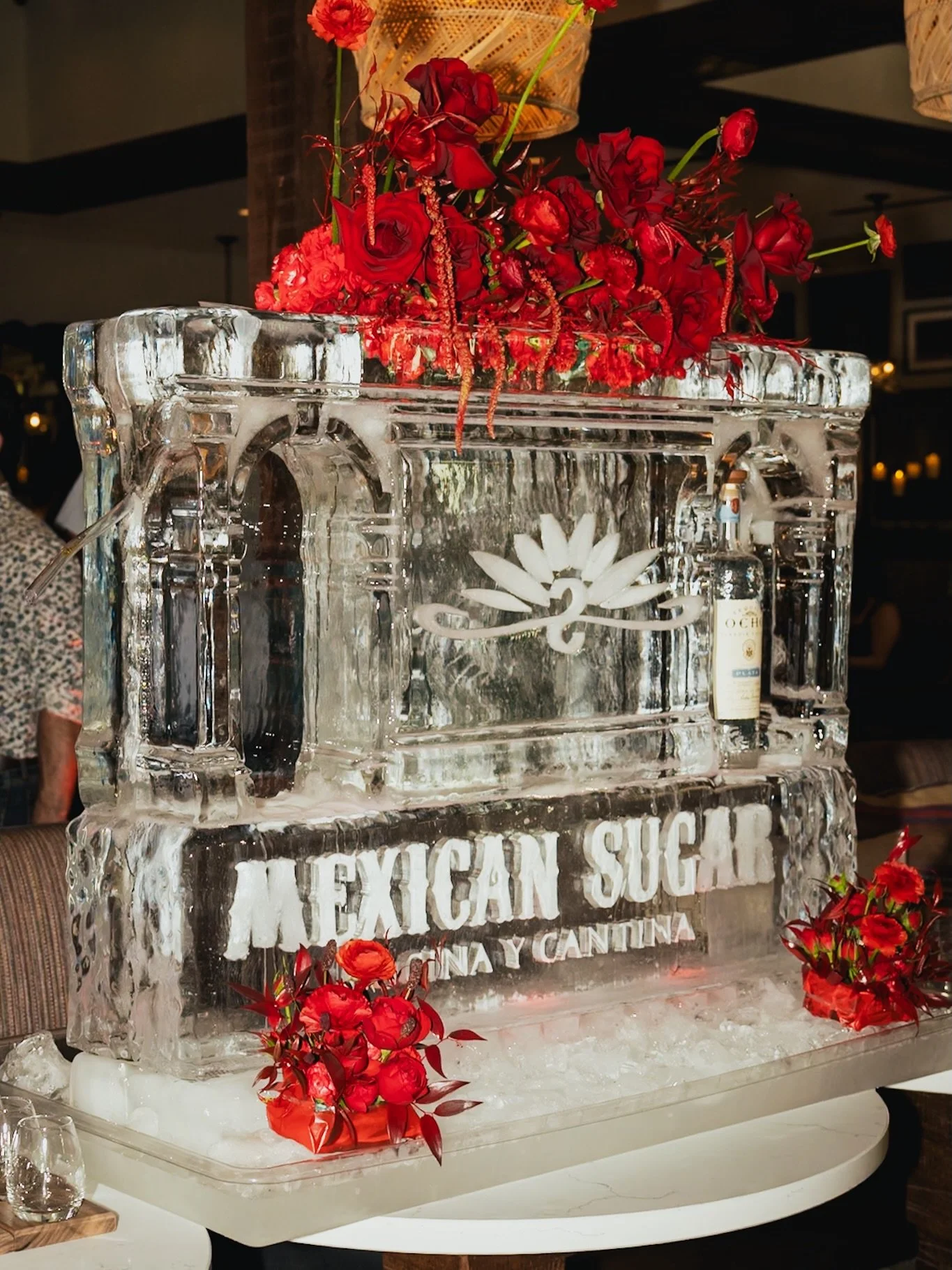 The grand opening of @mexicansugar at the Domain🥂

Mexican Sugar made their debut last month in Austin and the launch was nothing short of magical. 

The mariachi band was wonderful and the DJ set by @djkickit kept the energy going all night. And th
