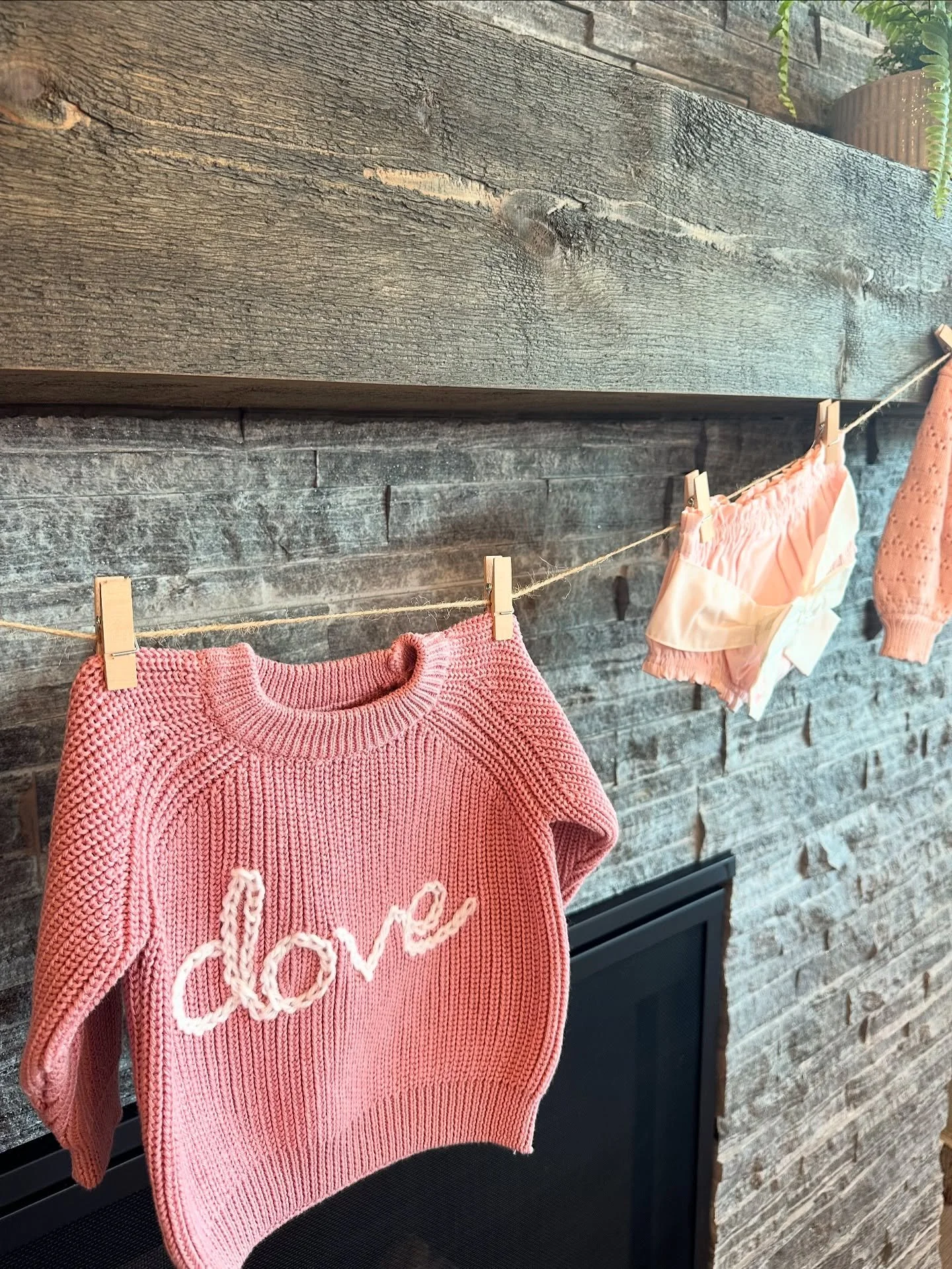 PERFECTLY PINK PHOTO DUMP!!!🌸💞💐🩰🩷🌷💕 precious details we are still thinking about from @kathrynnrhodes baby shower for her baby girl on the way!!🥹💖🎀🕊️

#houstoncontentcreator #eventcontentcreator #babyshowerinspo #babyshowerideas