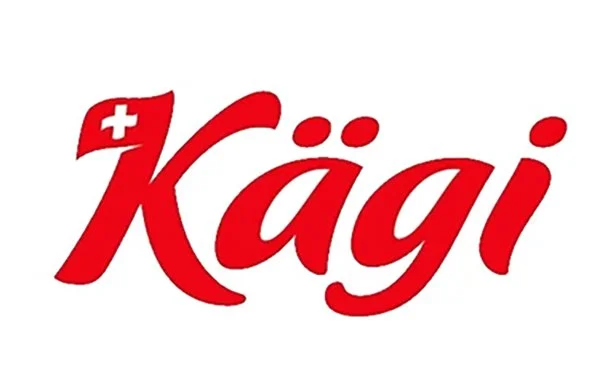 Logo der Marke Kagi mit rotem Text und Schweizer Flagge