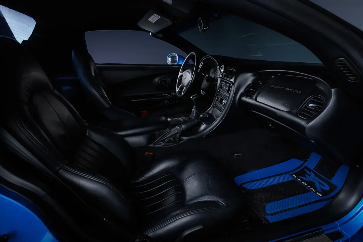2000_chevrolet_corvette-coupe_cn9a1239-99113.webp