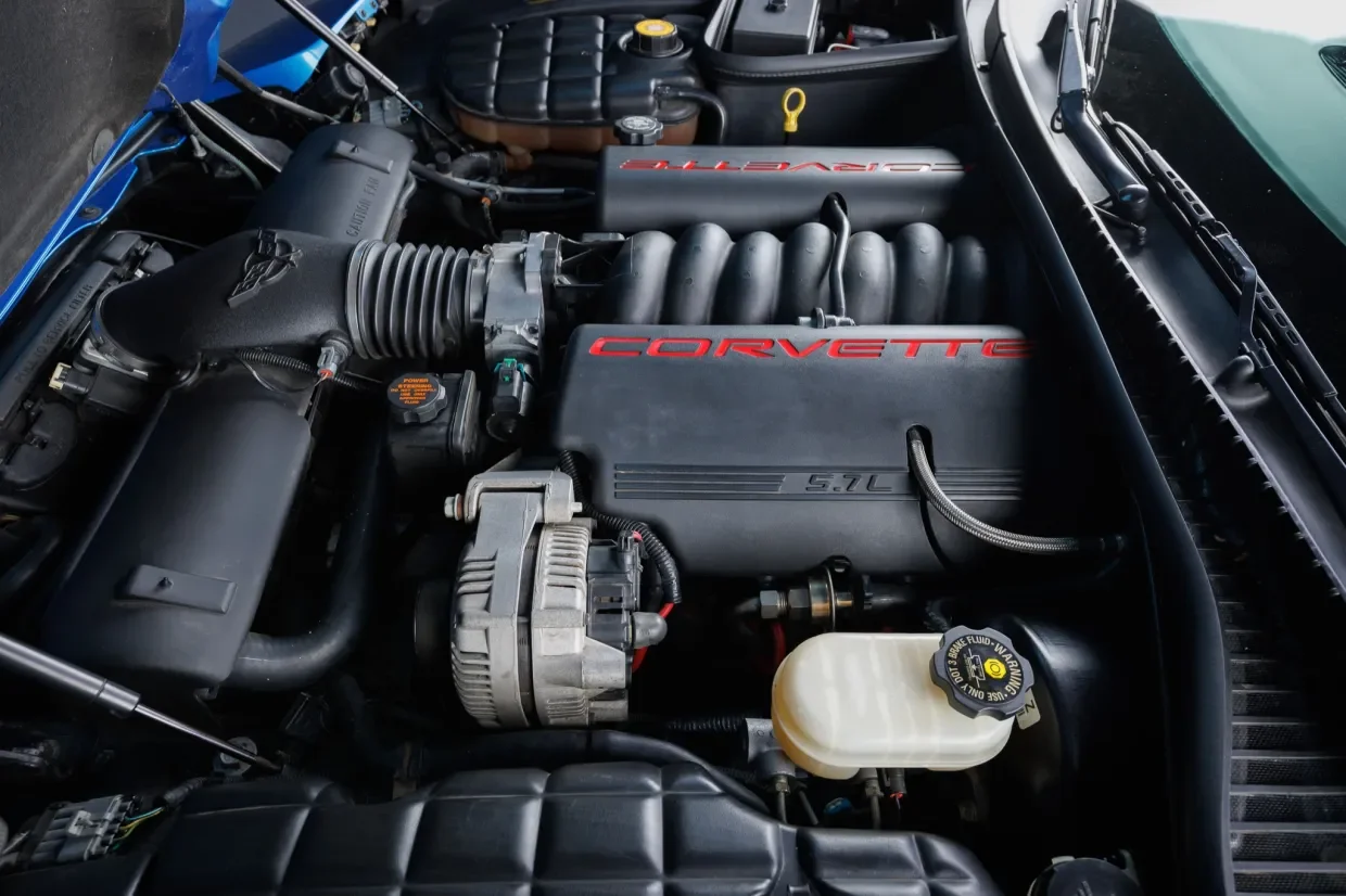 2000_chevrolet_corvette-coupe_cn9a1279-99134.webp