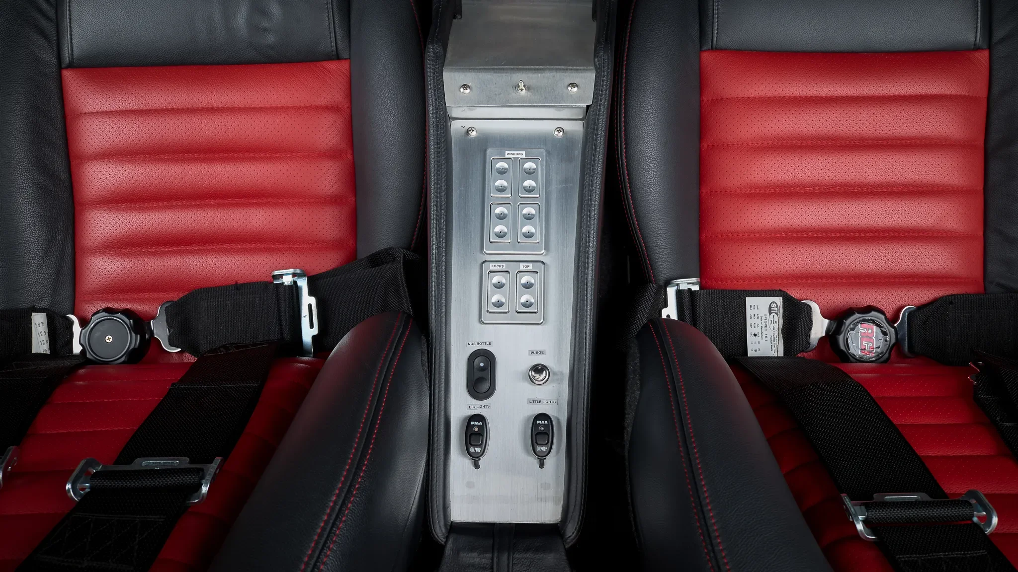 Web-40209-68-Ford-Mustang-129-27411.webp