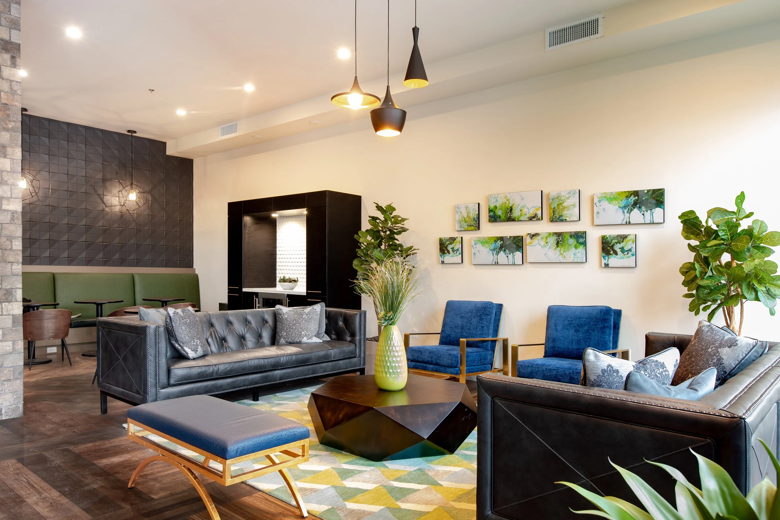 Urbana_Lobby_KL3A6786.jpg