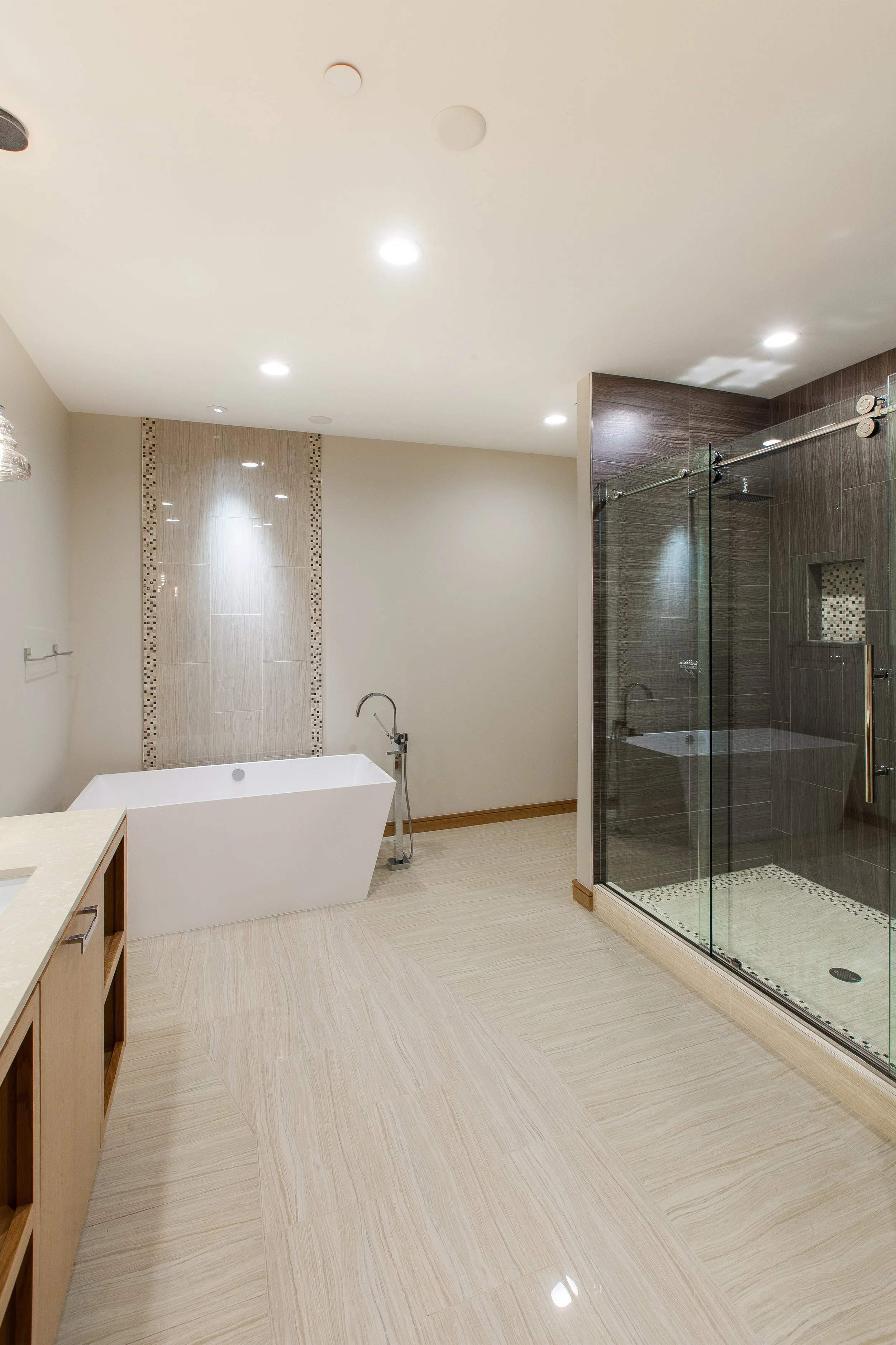 Guest Bath_md.jpg
