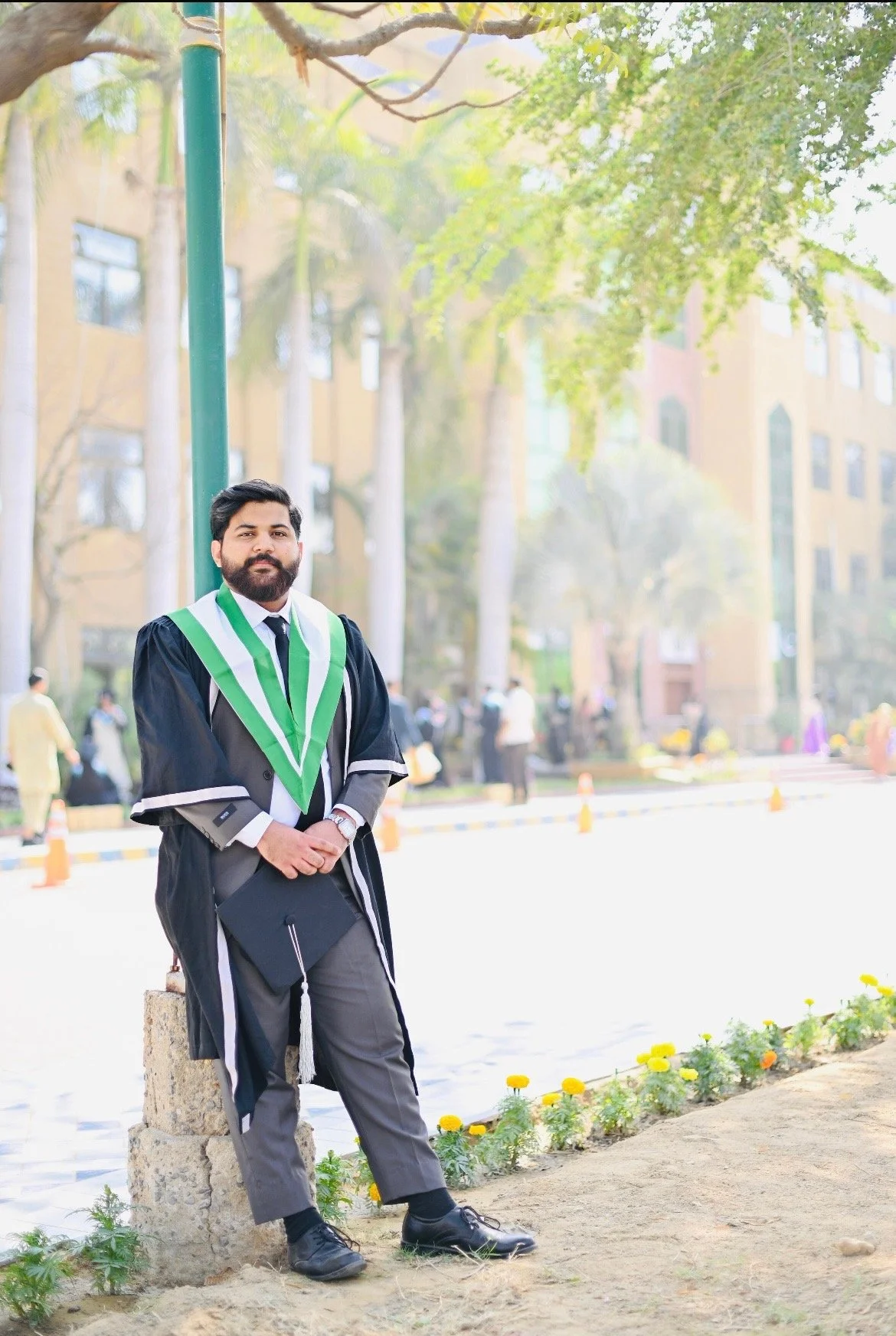 Mr. Syed, Senior STEM Specialist and DDS Candidate at Blossoming Skills in Fort Worth, providing expert intervention for AP Calculus and Physics