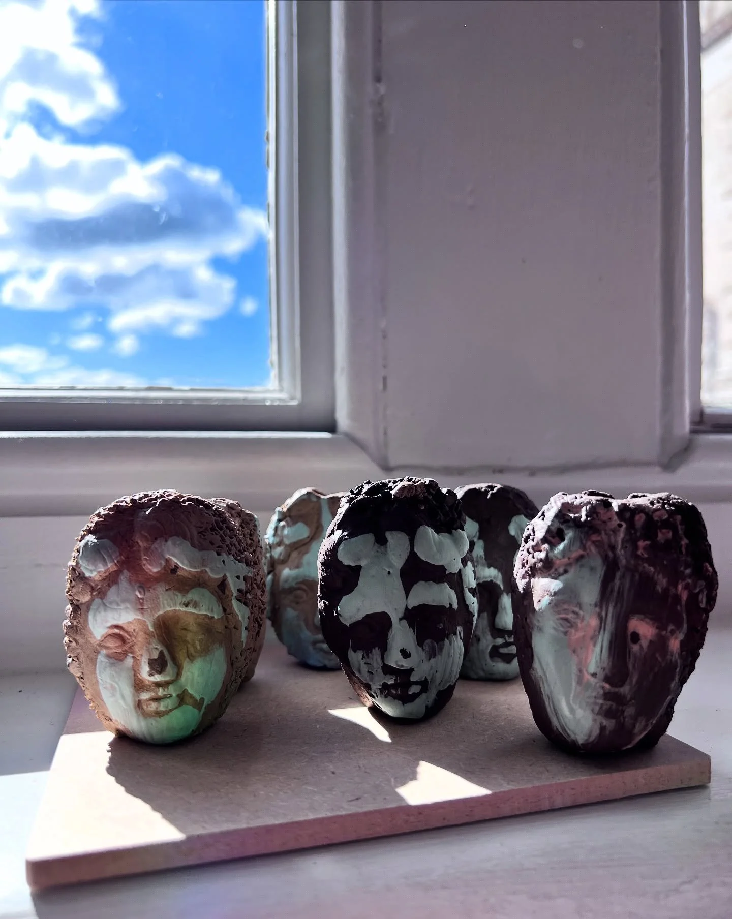 Elizabeth Newbery's work in progress. 🥰 Elizabeth works with earthenware clay and her own custom slips. She has recently been experimenting with different types of earthenware and exploring how the clays work with her color palette and shapes. Eliza