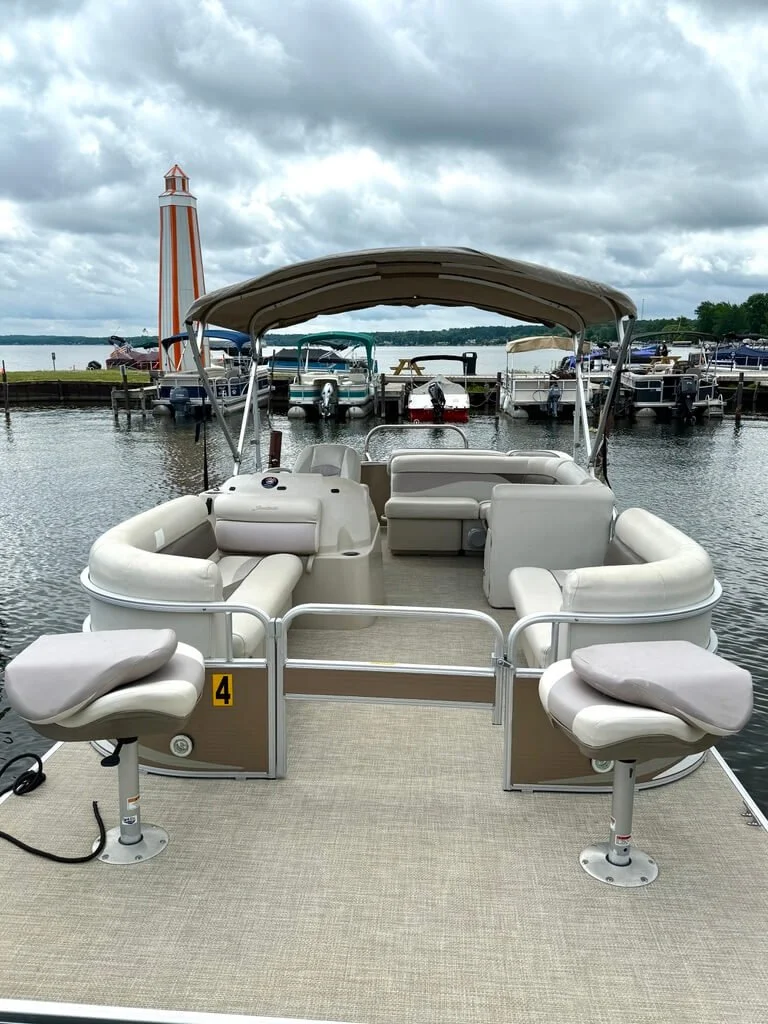 good-days-marina-pontoon-rental