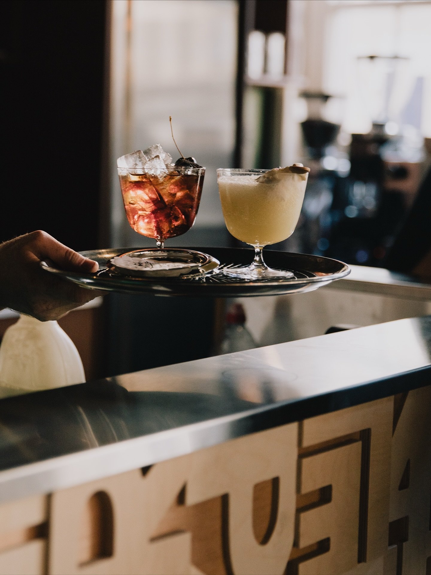 @four.cats.bar cocktails. Now serving from midday, every day! 🍸