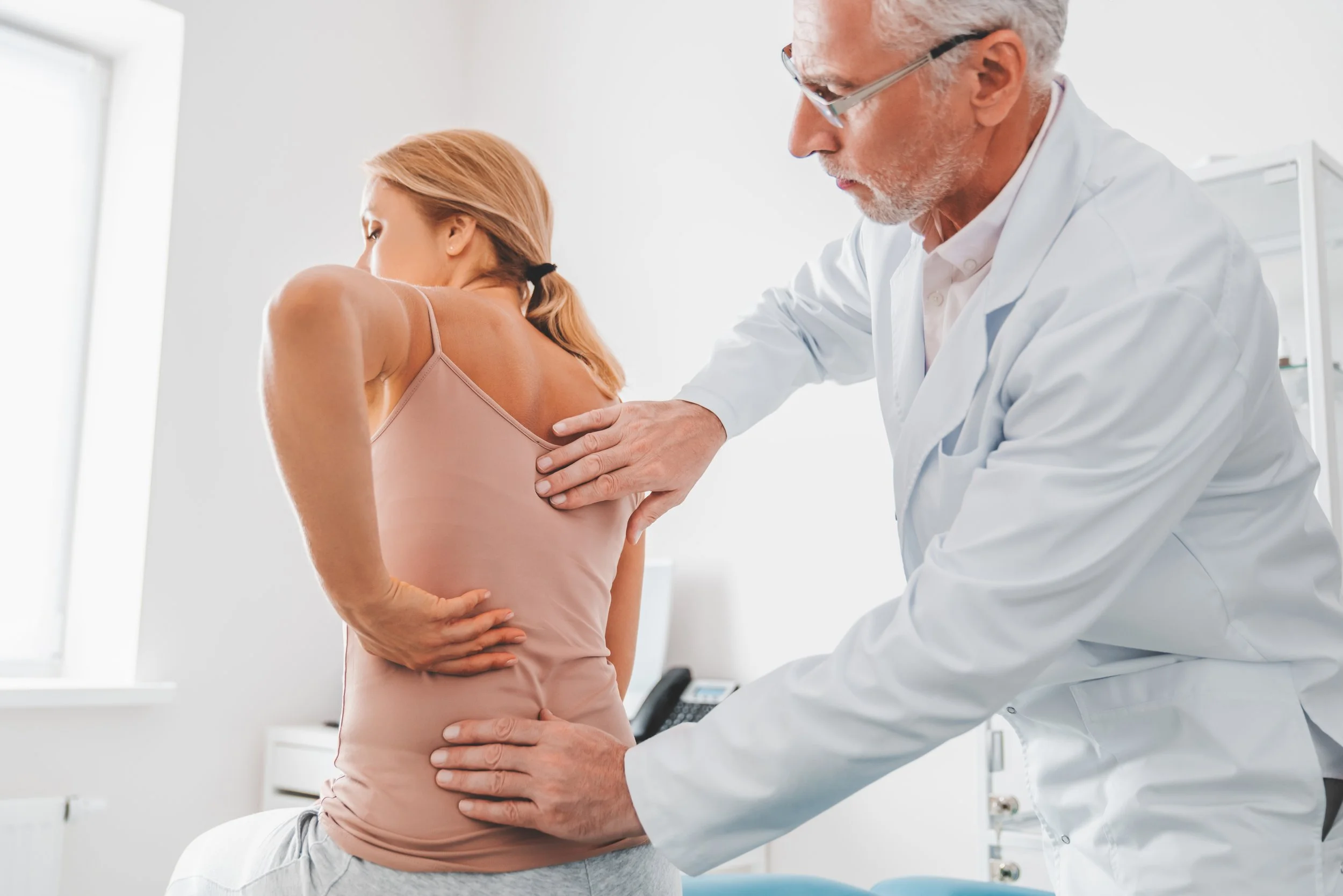 Warning Signs That You Need to See a Doctor for Your Back