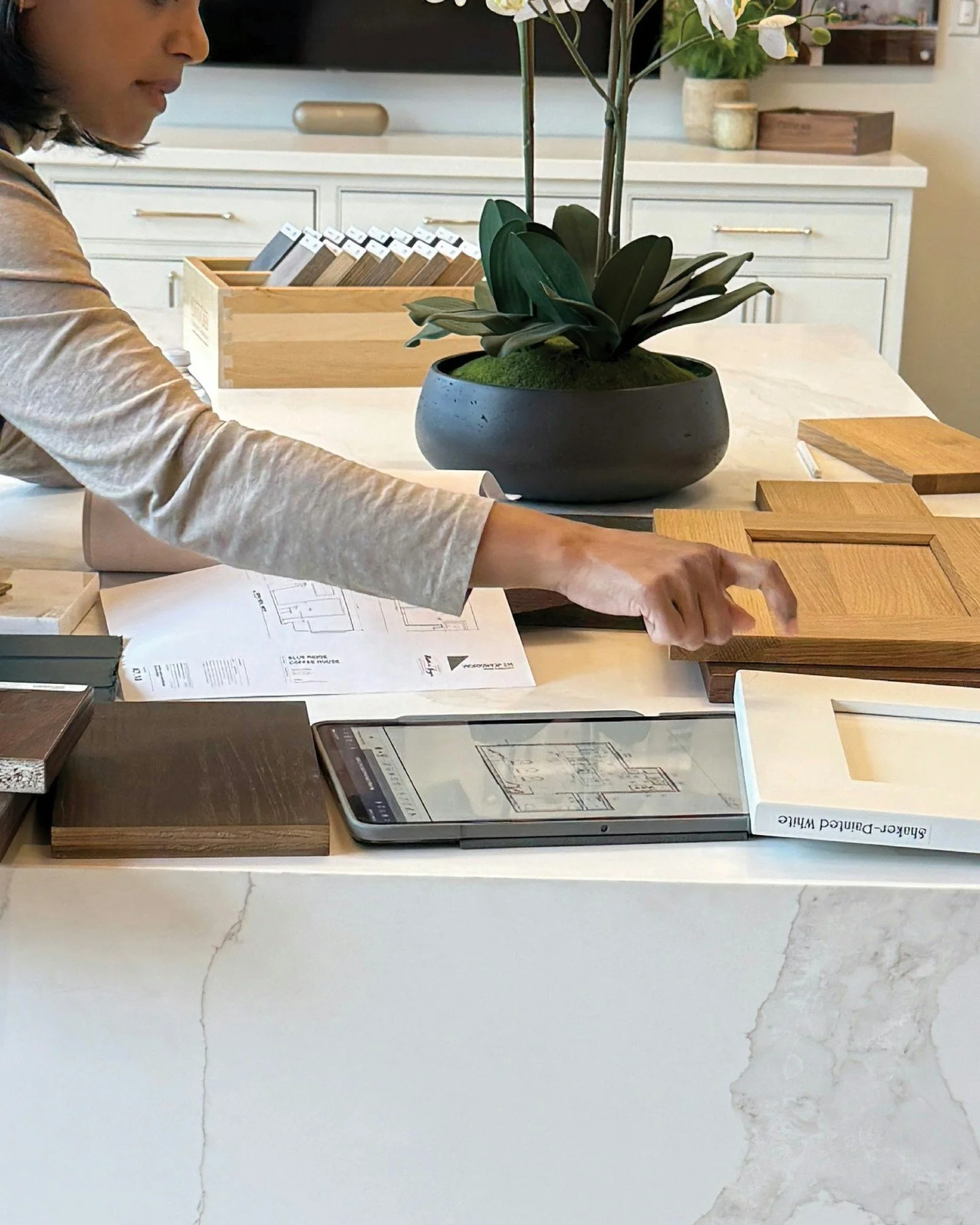 A little glimpse into how we bring every little detail to life.

Interior Architecture &amp; Design: @hyrelmathiasinteriors

Visit our website: hyrelmathiasinteriors.com
info@hyrelmathiasinteriors.com
Hyrelmathiasinteriors.com