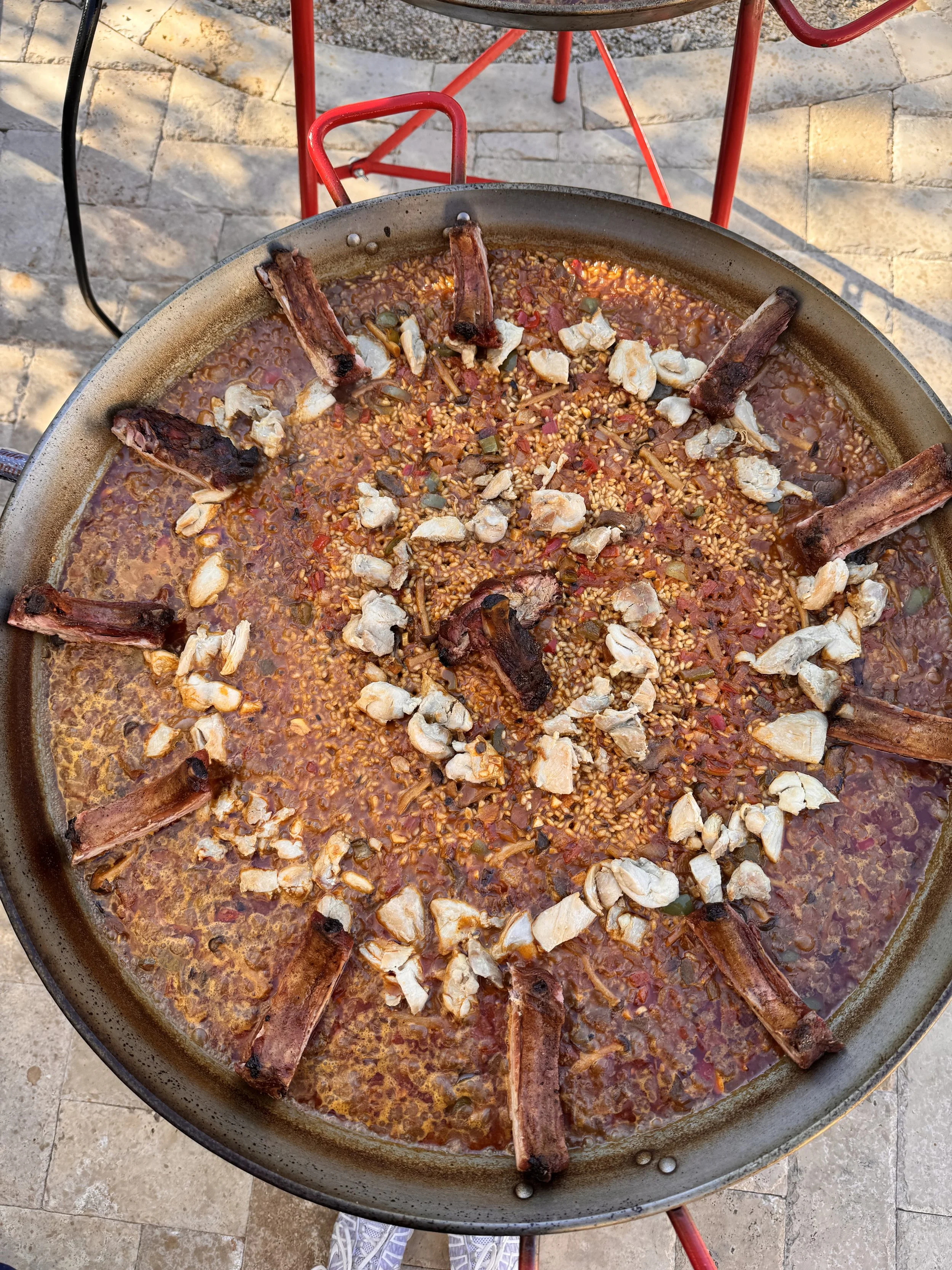 smoked ribs paella