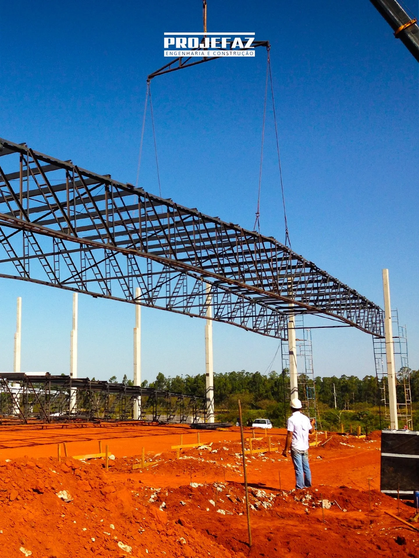 🏗️ Indústria forte começa com estrutura sólida.
💎A Projefaz é especialista em projetos industriais otimizados para alta performance e durabilidade. Qualidade, rapidez e segurança. Faça um orçamento