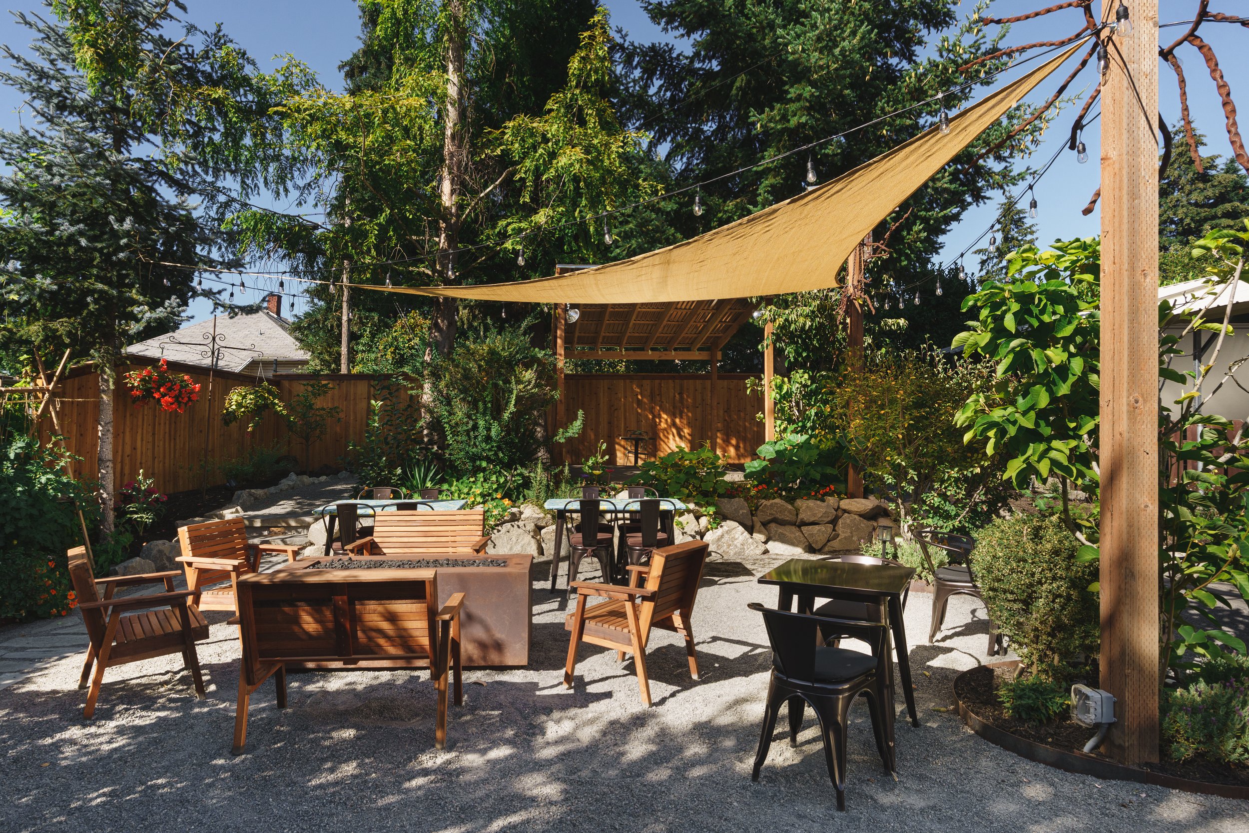 Pomalo Bar