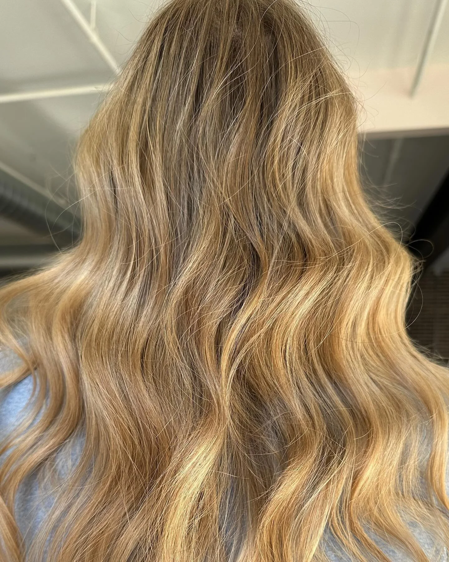 golden blonde ⭐️

#charlestonblonde #charlestonhair #charlestonhairstylist