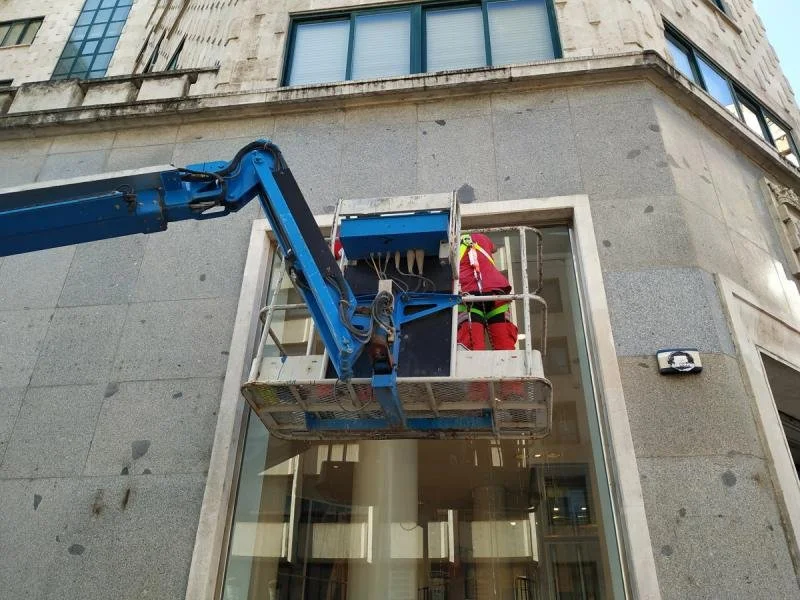 window repair.jpg