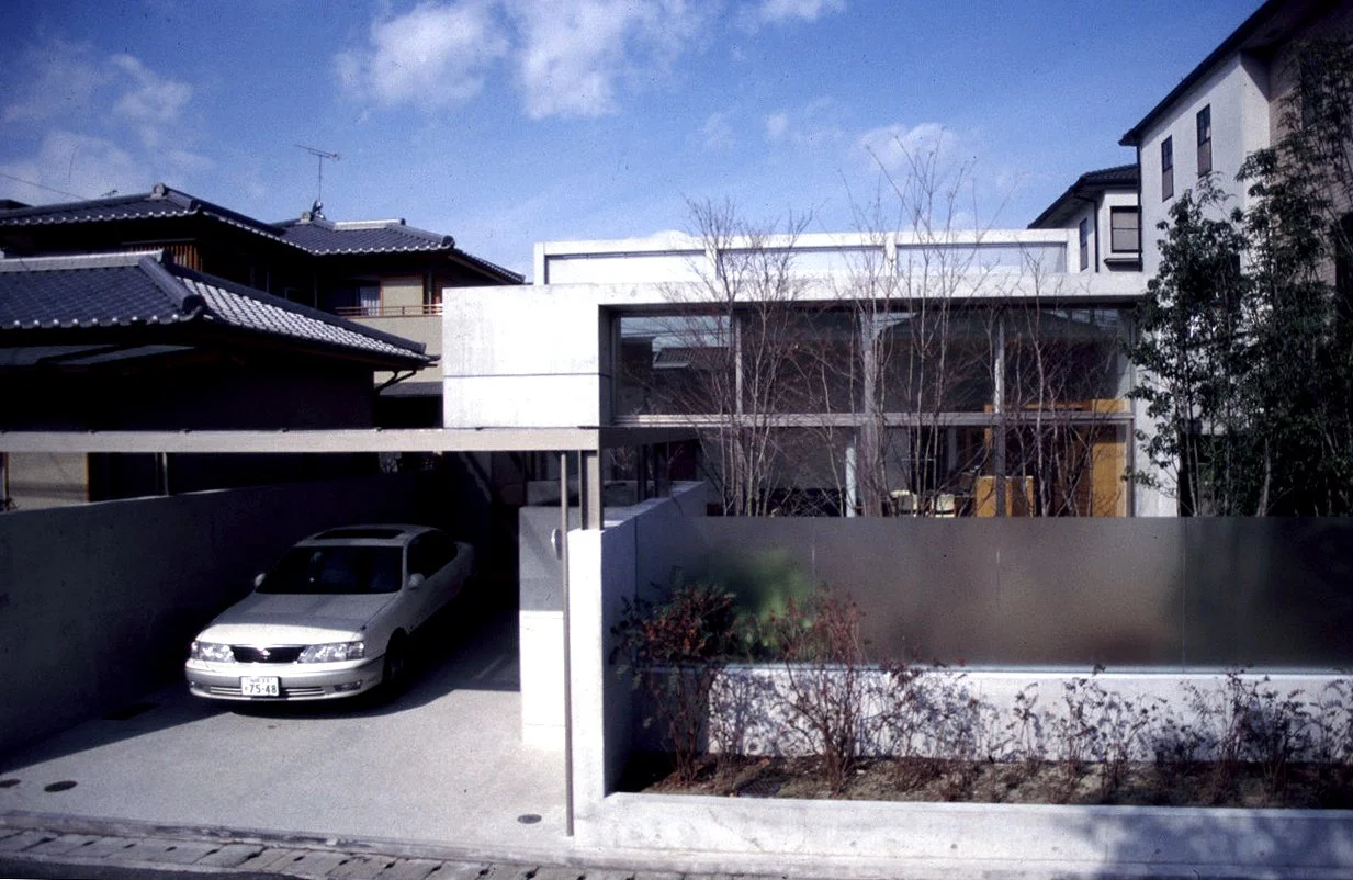 01  大楠の家-外観正面.jpg