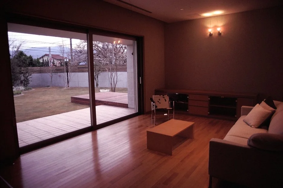SQUARE COURT 居間2.jpg