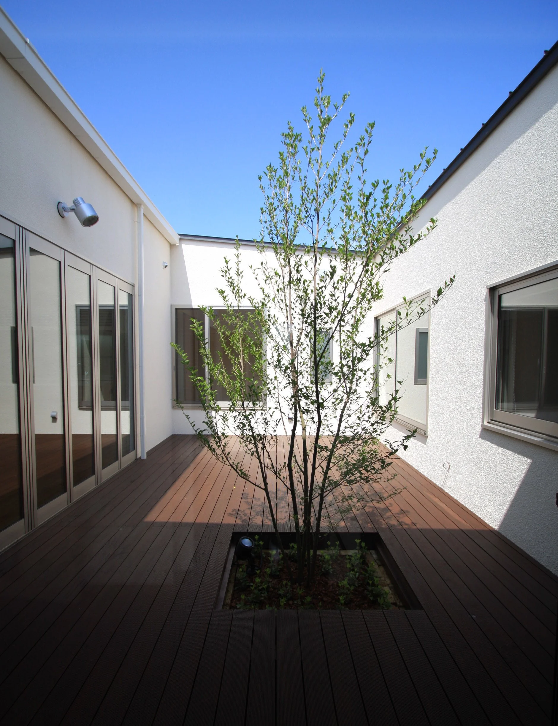 27　RE HOME中庭1.jpg