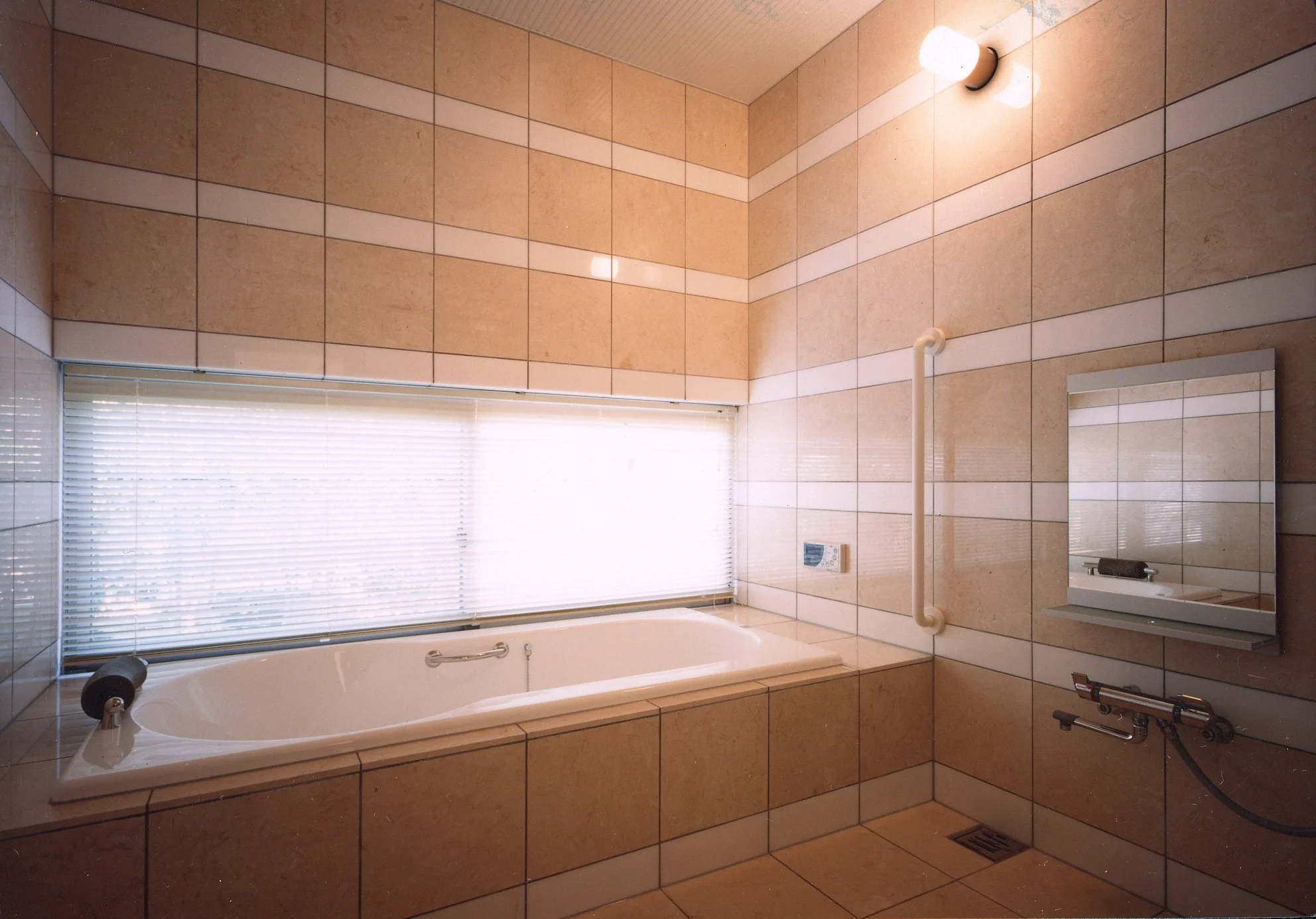 伊川の家 浴室.jpg