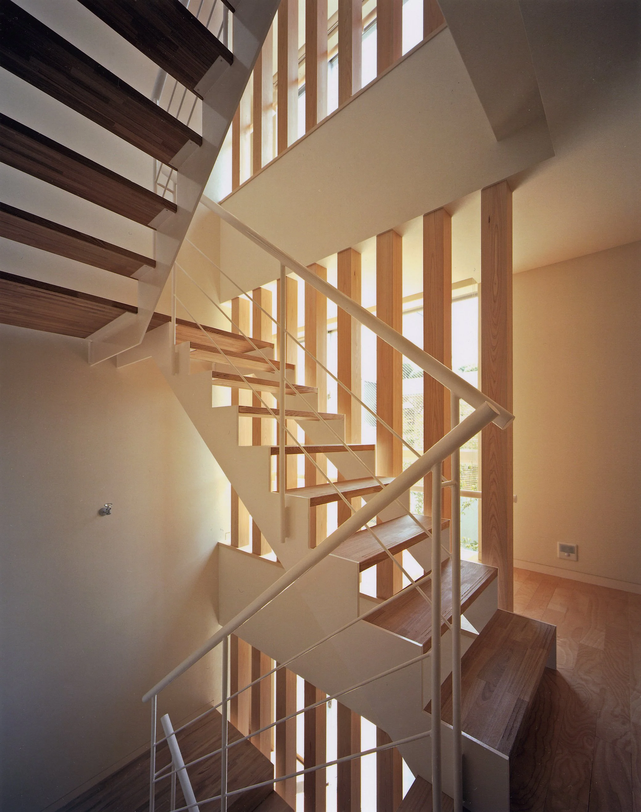 hoiの家 階段.jpg