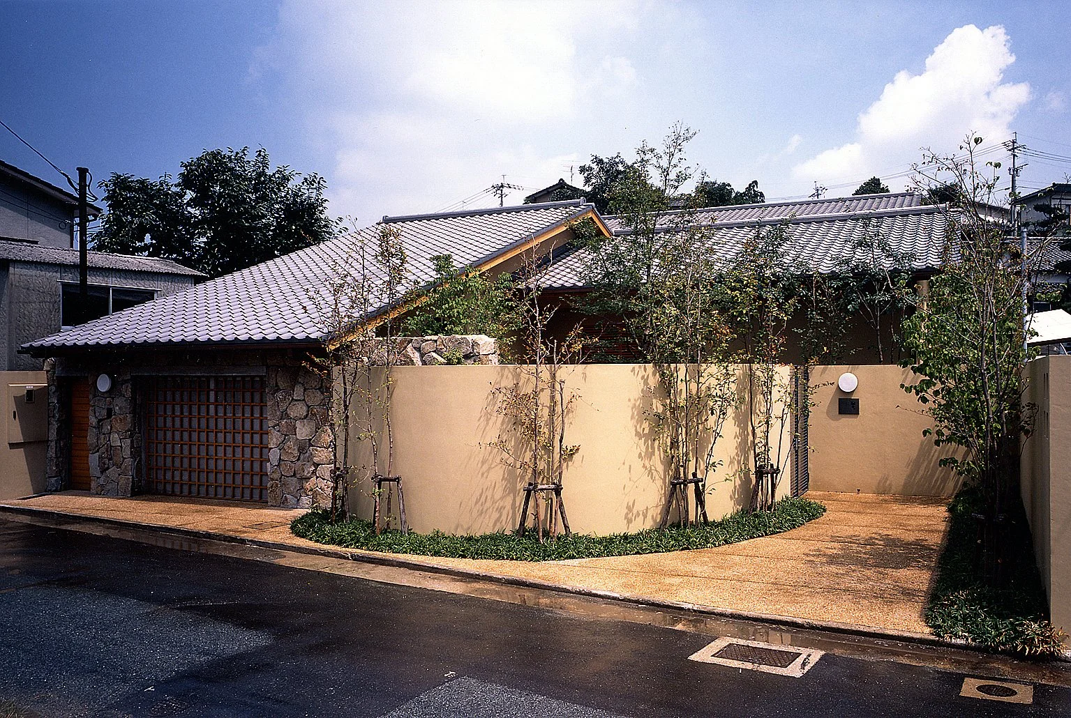 甍の家-外観.jpg