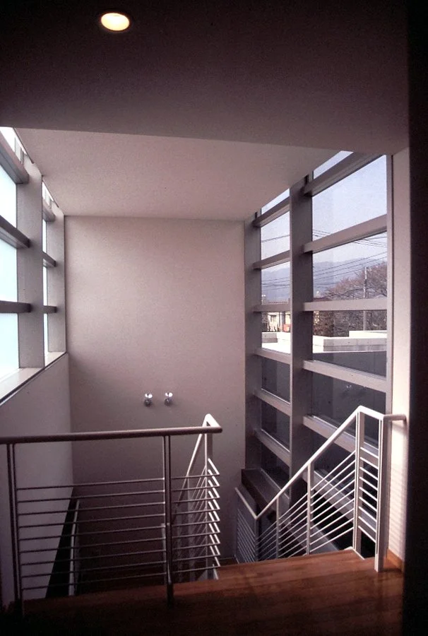 SQUARE COURT 階段室1.jpg