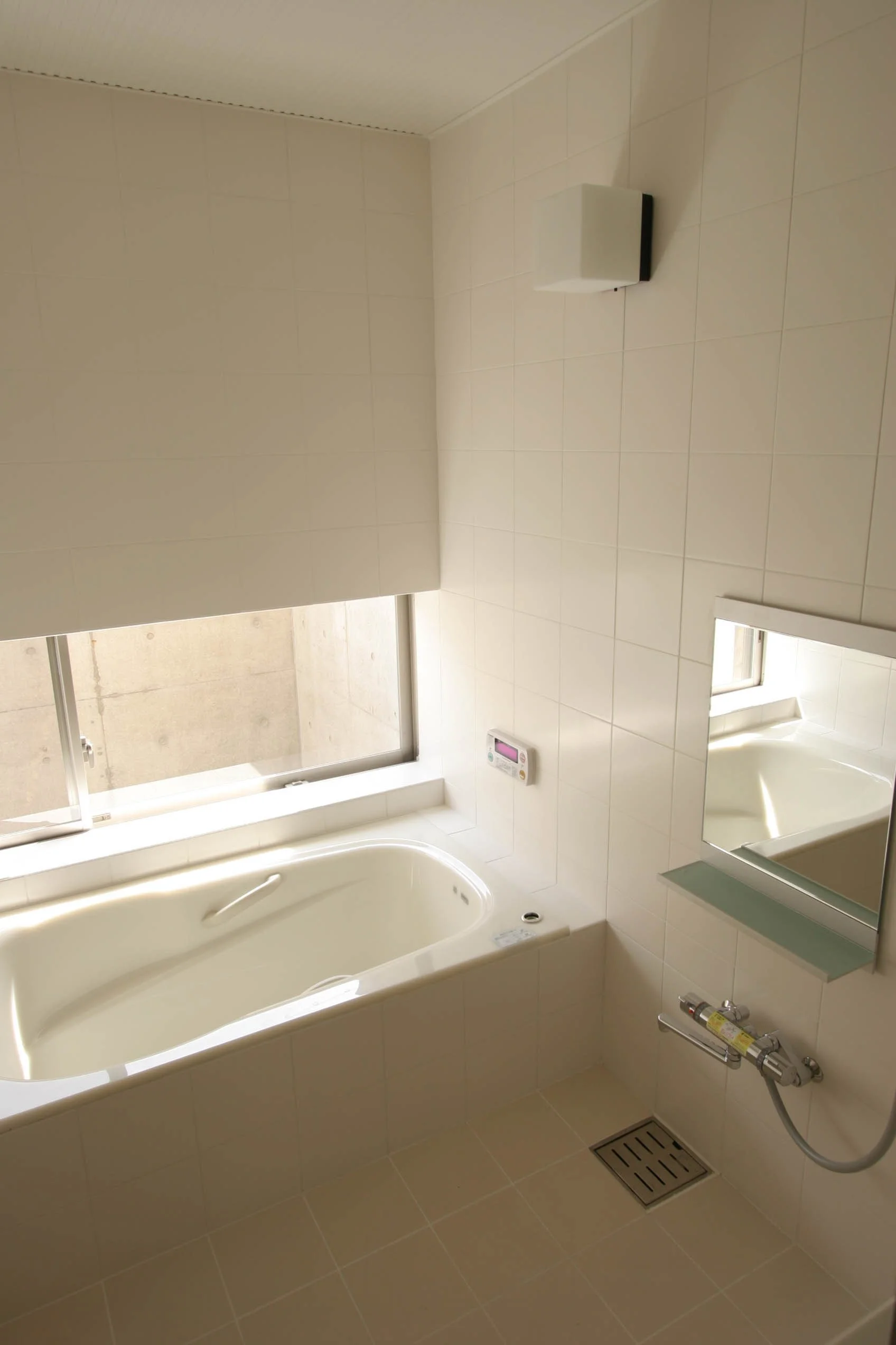 20丘の家浴室.JPG