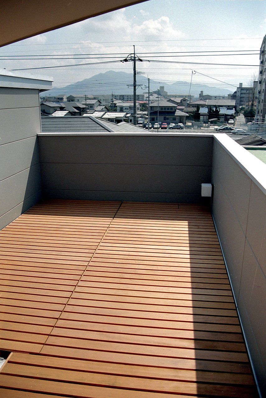 片流れの家-屋上2.jpg