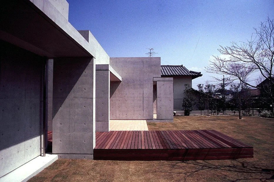 SQUARE COURT 外観庭側2.jpg