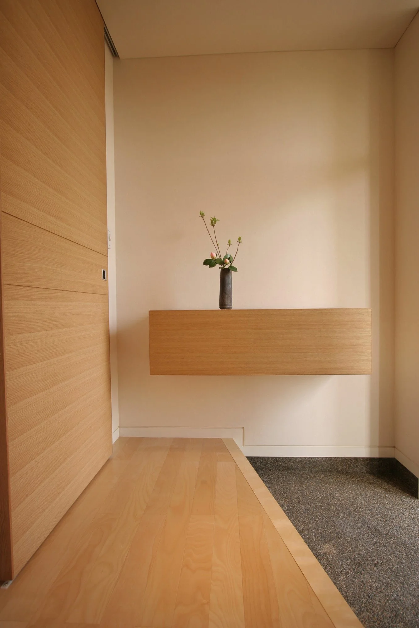 09丘の家玄関01.JPG