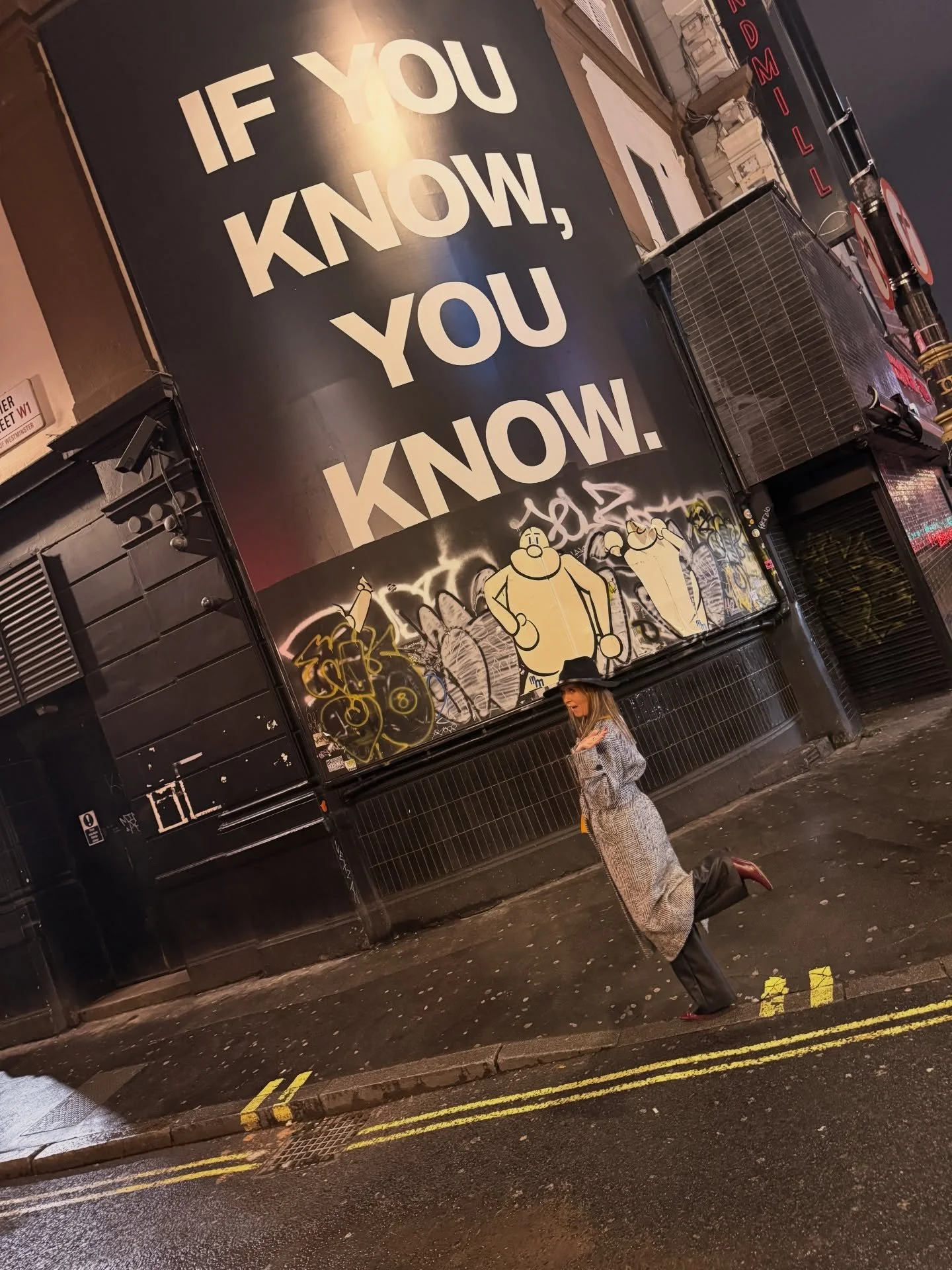 his one is for the woman who&rsquo;s rolling out the red carpet for everyone else, putting her teams needs first, watching others get the the promotion whilst she appears invisible. 

Sound familiar? 

You know that pull in your heart, the swirl in y