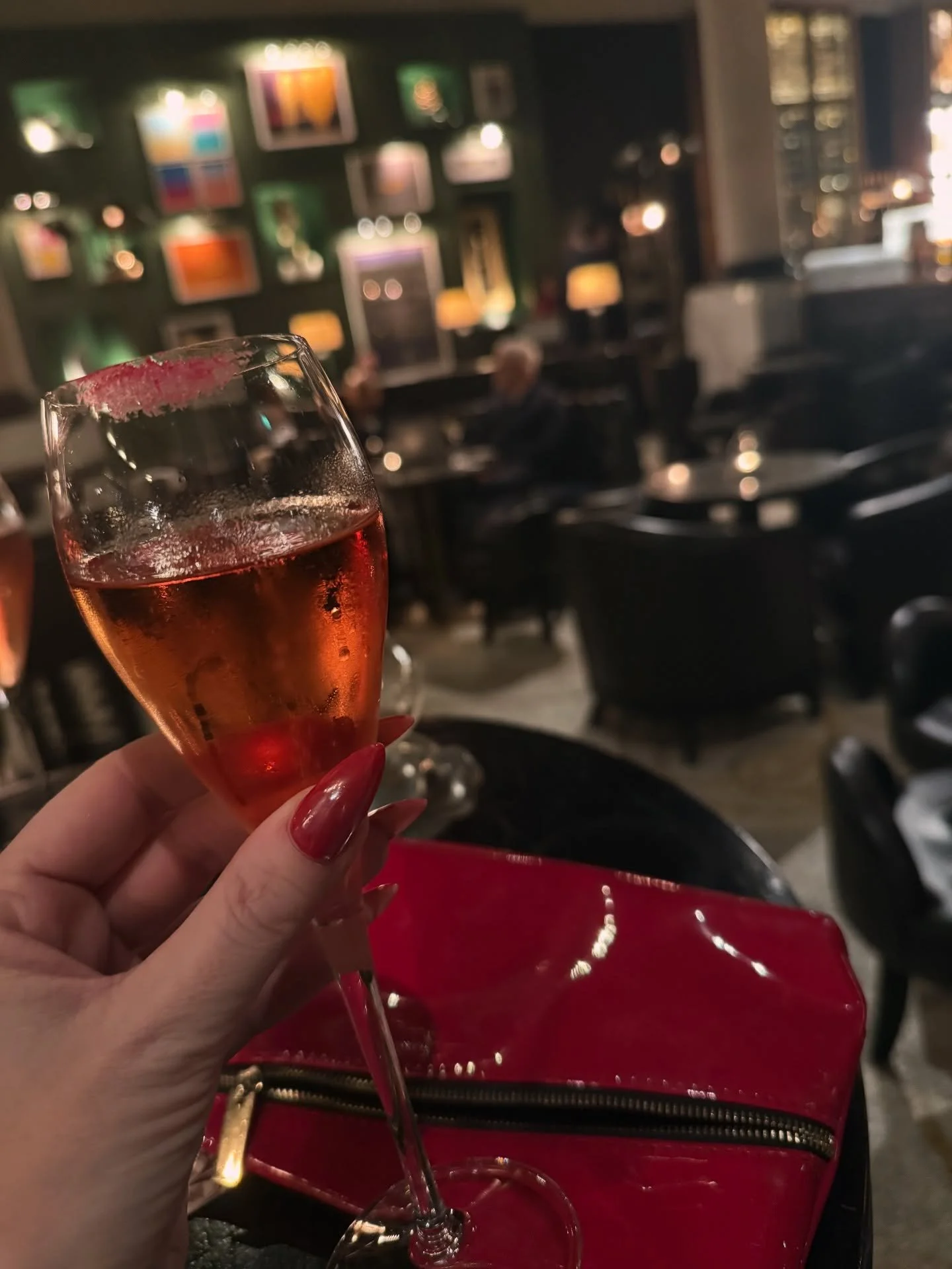 Day 9️⃣ of the &lsquo;you got this&rsquo; December moments&hellip;

Wear the red. 
Stand out.
Be you. 

The ones that don&rsquo;t matter, don&rsquo;t matter.

🥂 

😘