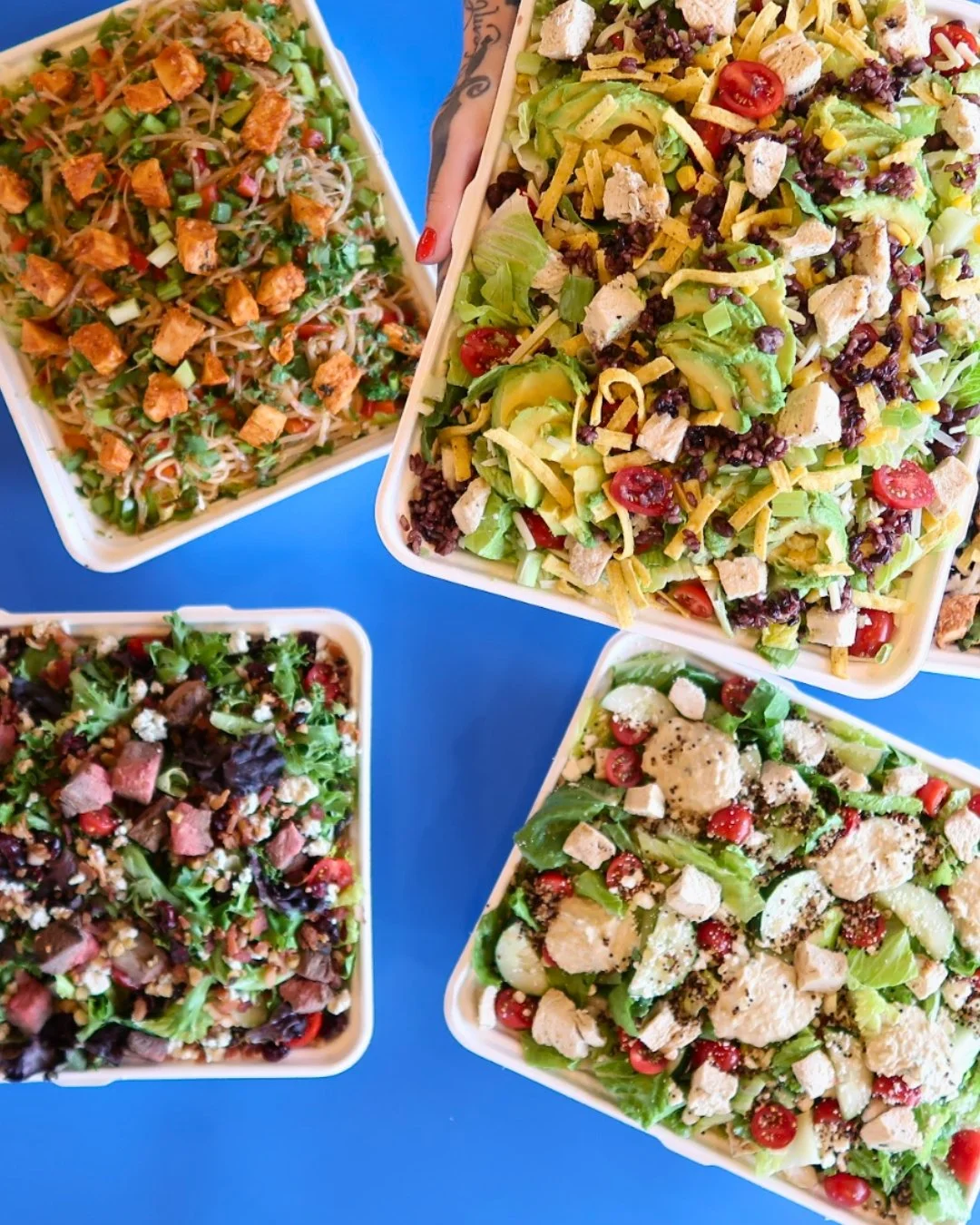 🚨 CoreLife Catering Loyalty! 🚨
Ordering catering just got even more rewarding.
 Introducing our new Loyalty Program on the Catering Channel &ndash; because big orders should bring big rewards. 🙌
🥗 Perfect for meetings, events, or feeding a crowd
