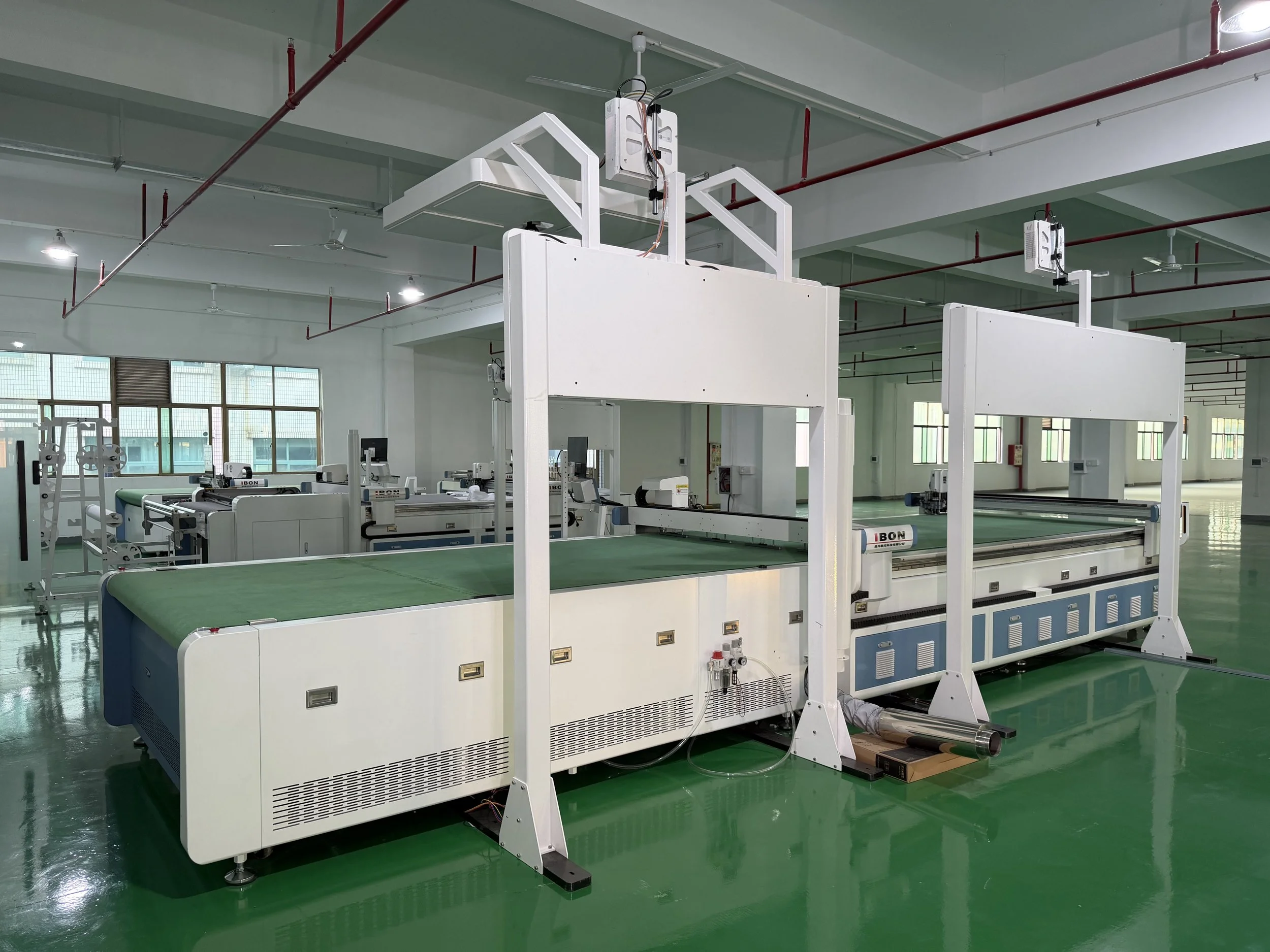genuine leather cutter4.jpg