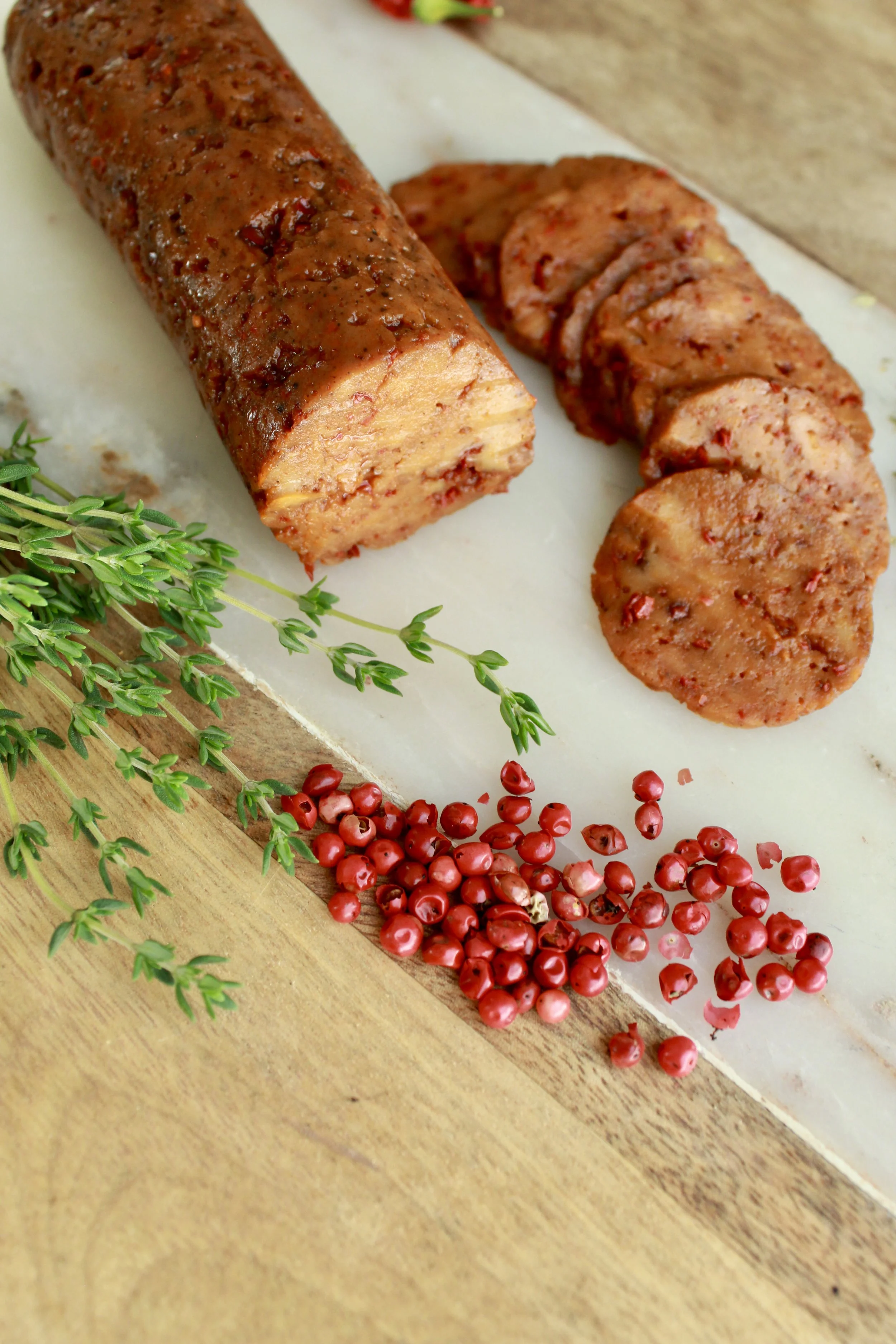 plant-based vegan vegetarian salami